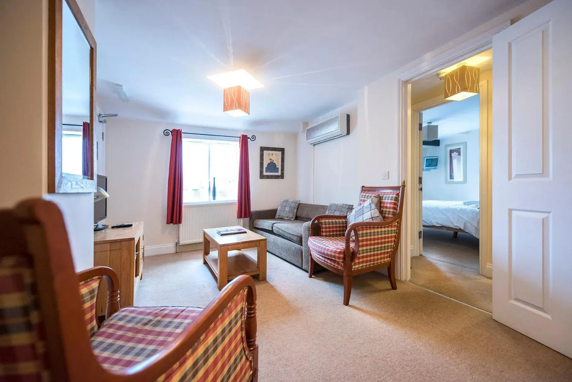 Standard Double Suite in The Bell Inn Standard Double Suite in The Bell Inn