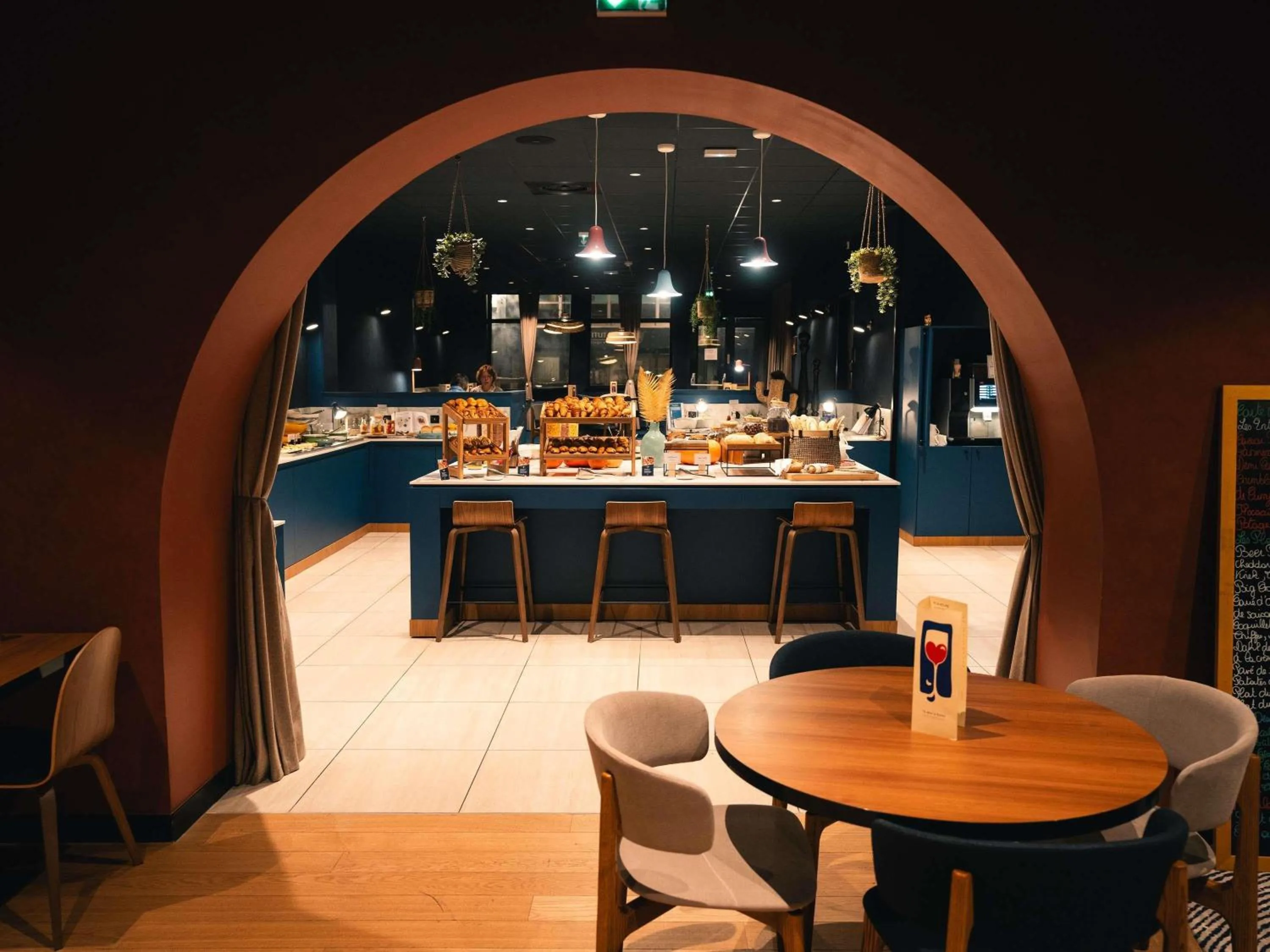 Restaurant/places to eat in Novotel Lille Centre Grand Place