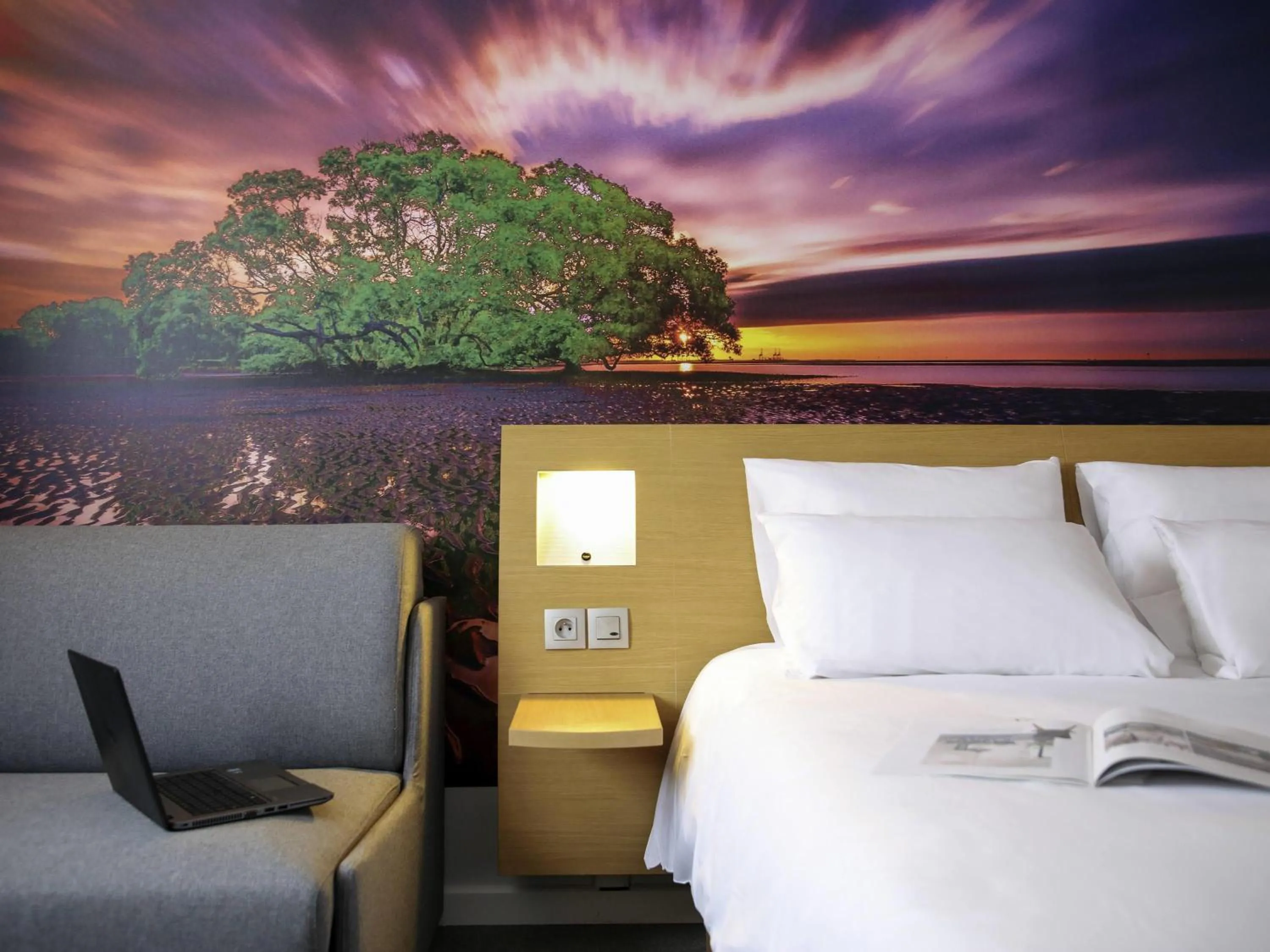 Bedroom, Bed in Novotel Lille Centre Grand Place