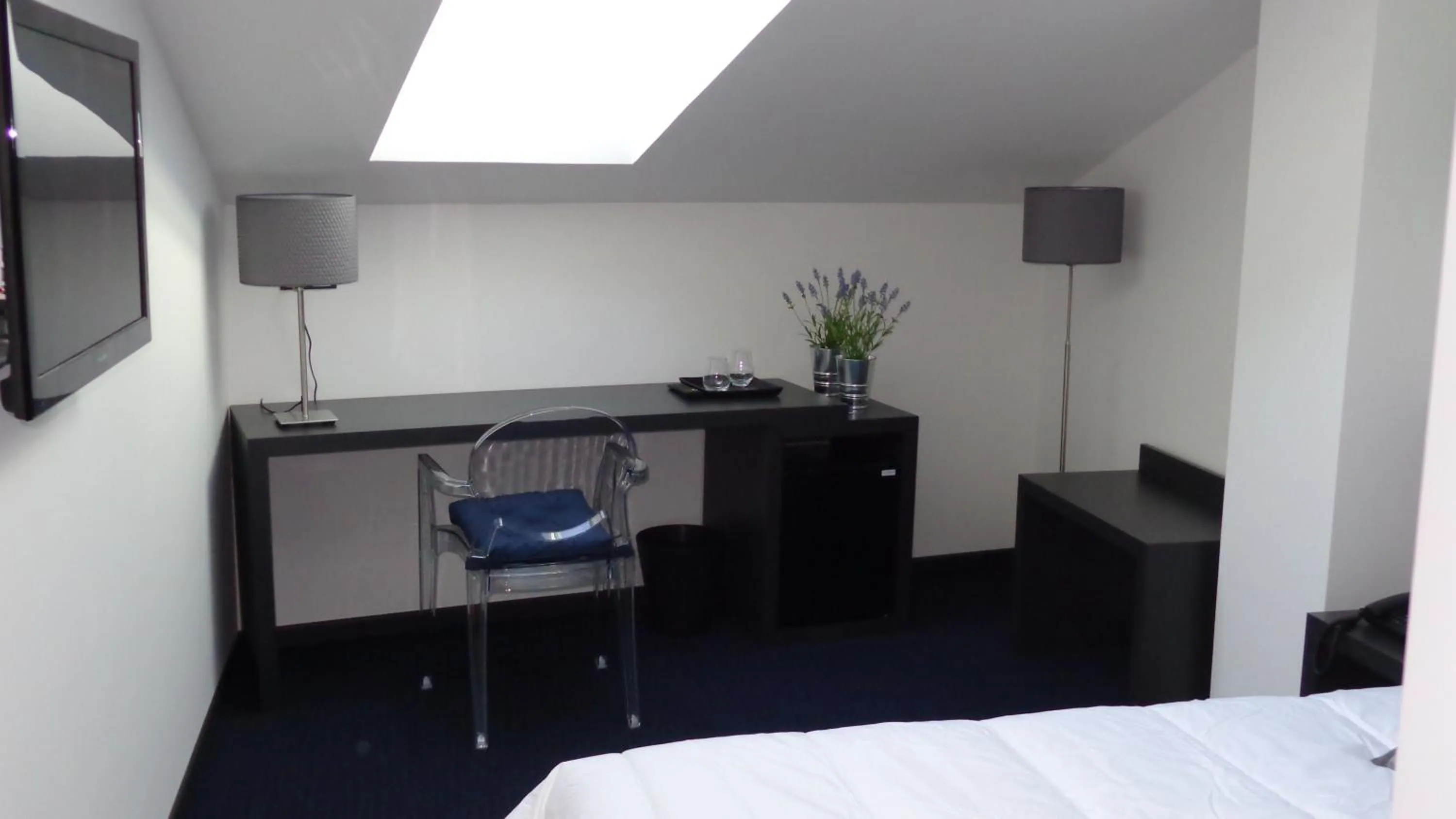 Seating area, Bed in Hotel Forum Evolución