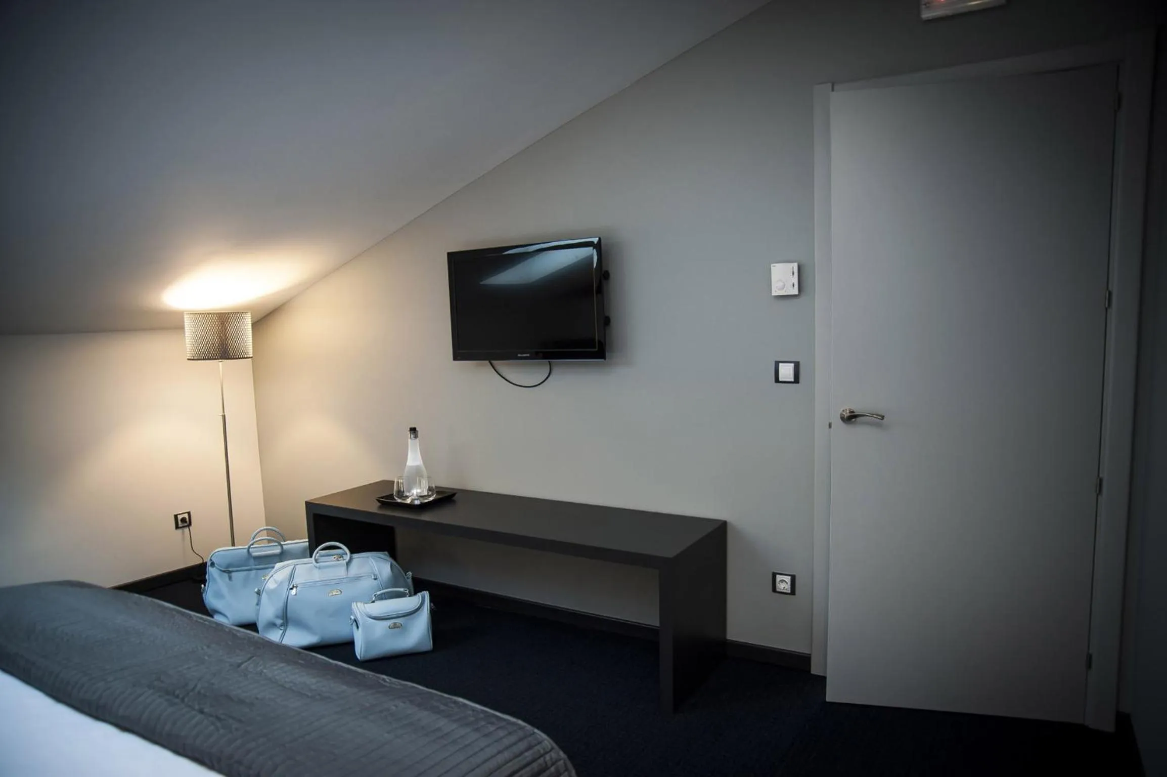 TV and multimedia, Bed in Hotel Forum Evolución