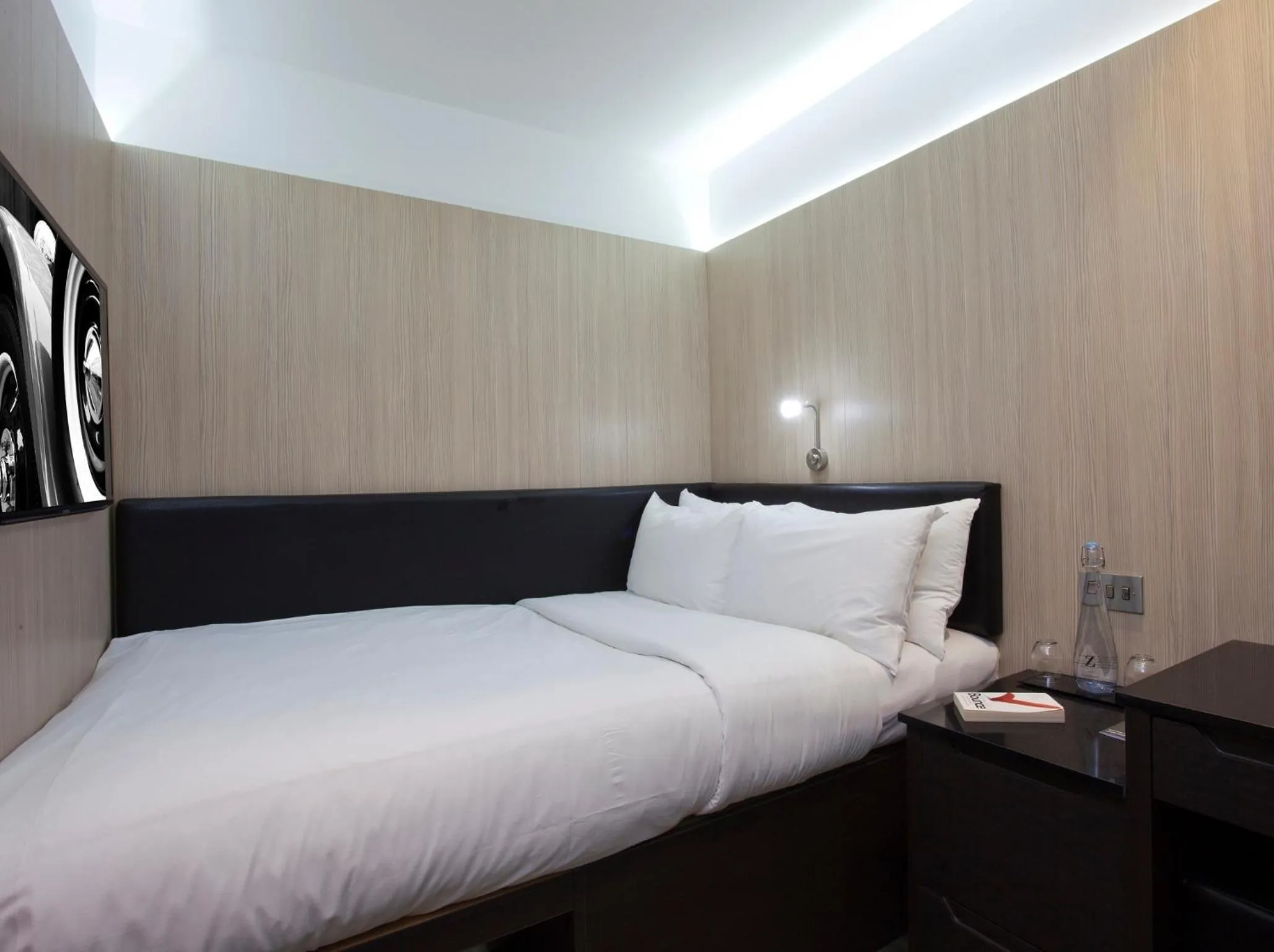 Bed in The Z Hotel Liverpool