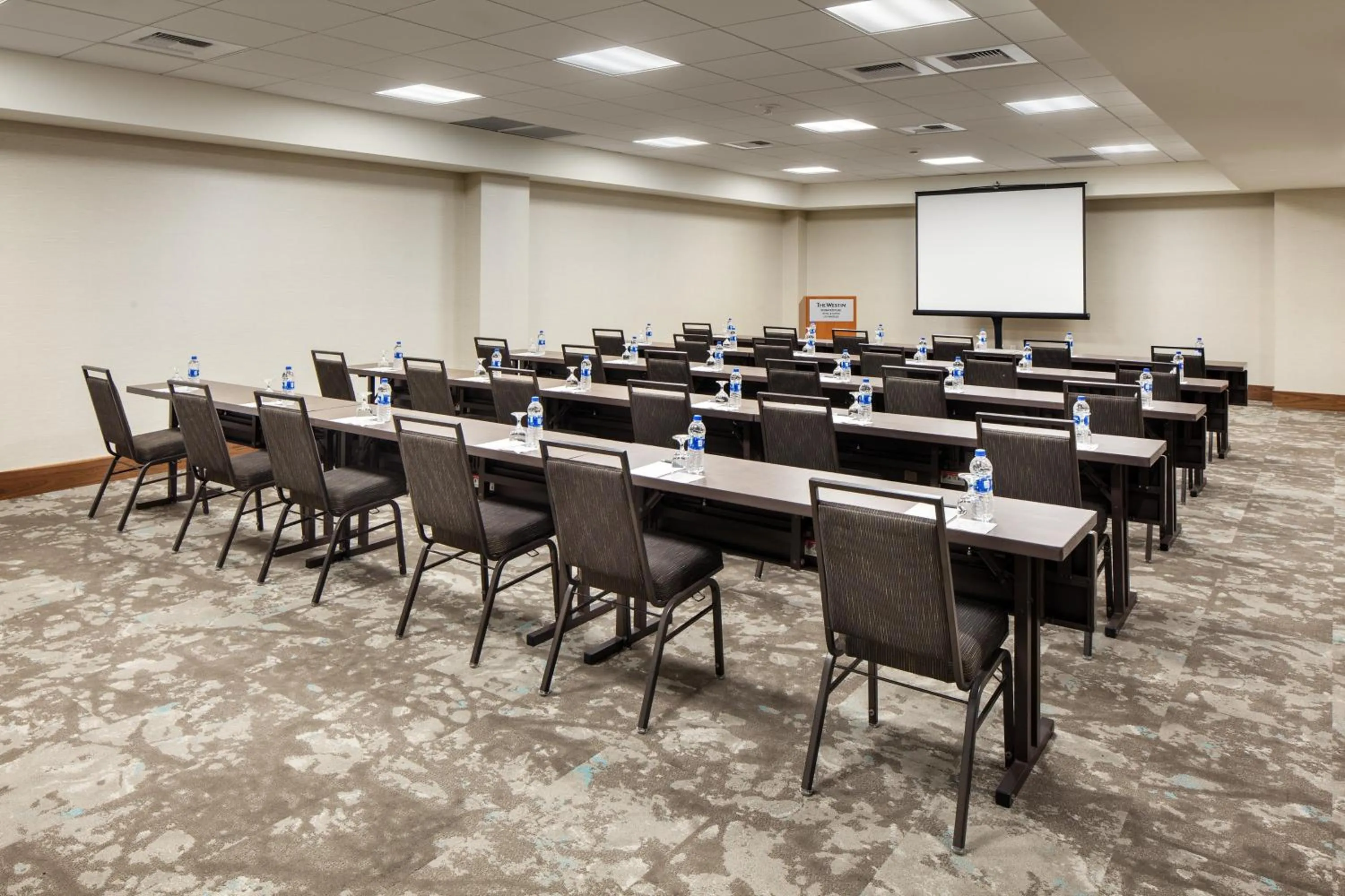 Meeting/conference room in The Westin Bonaventure Hotel & Suites, Los Angeles