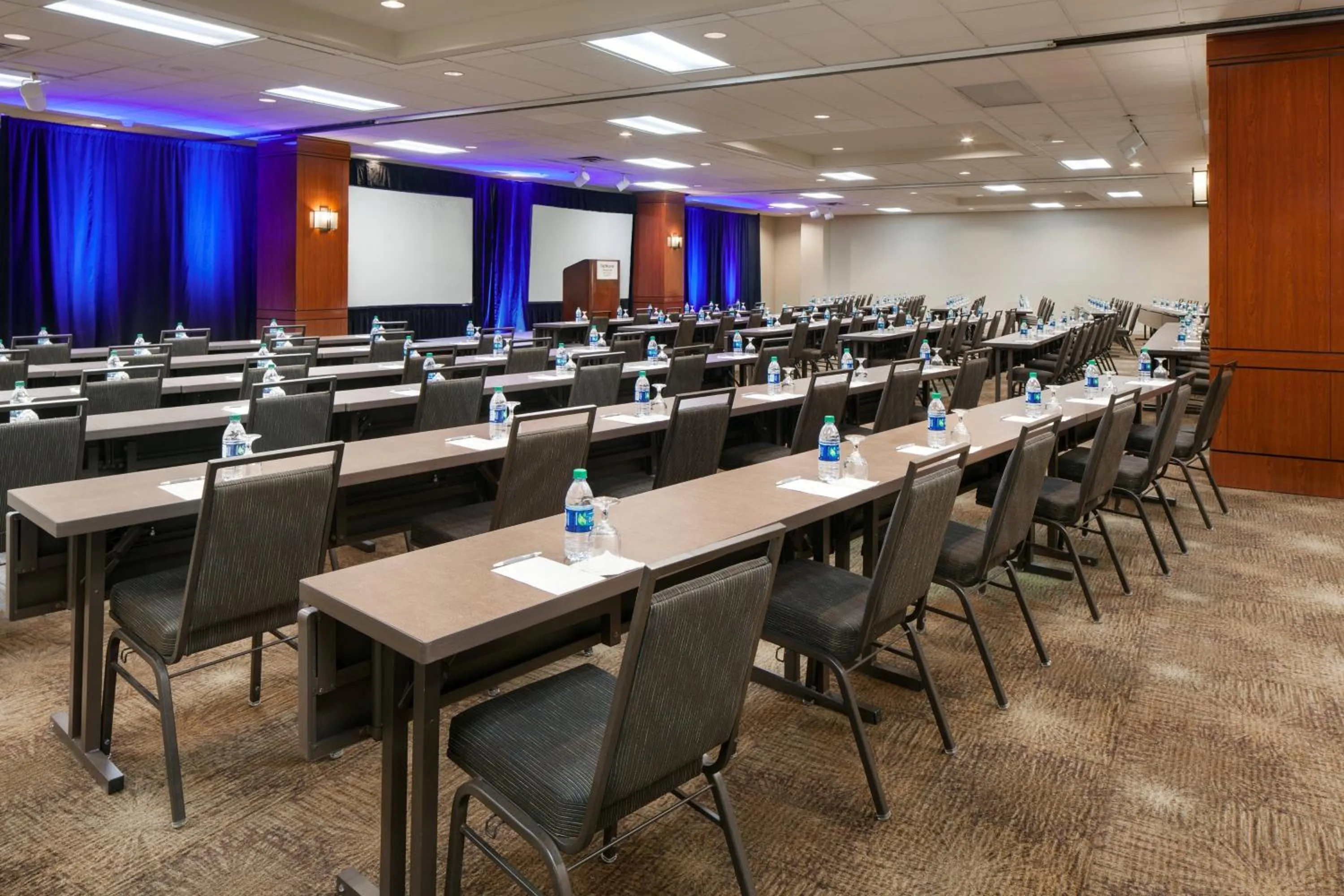 Meeting/conference room in The Westin Bonaventure Hotel & Suites, Los Angeles
