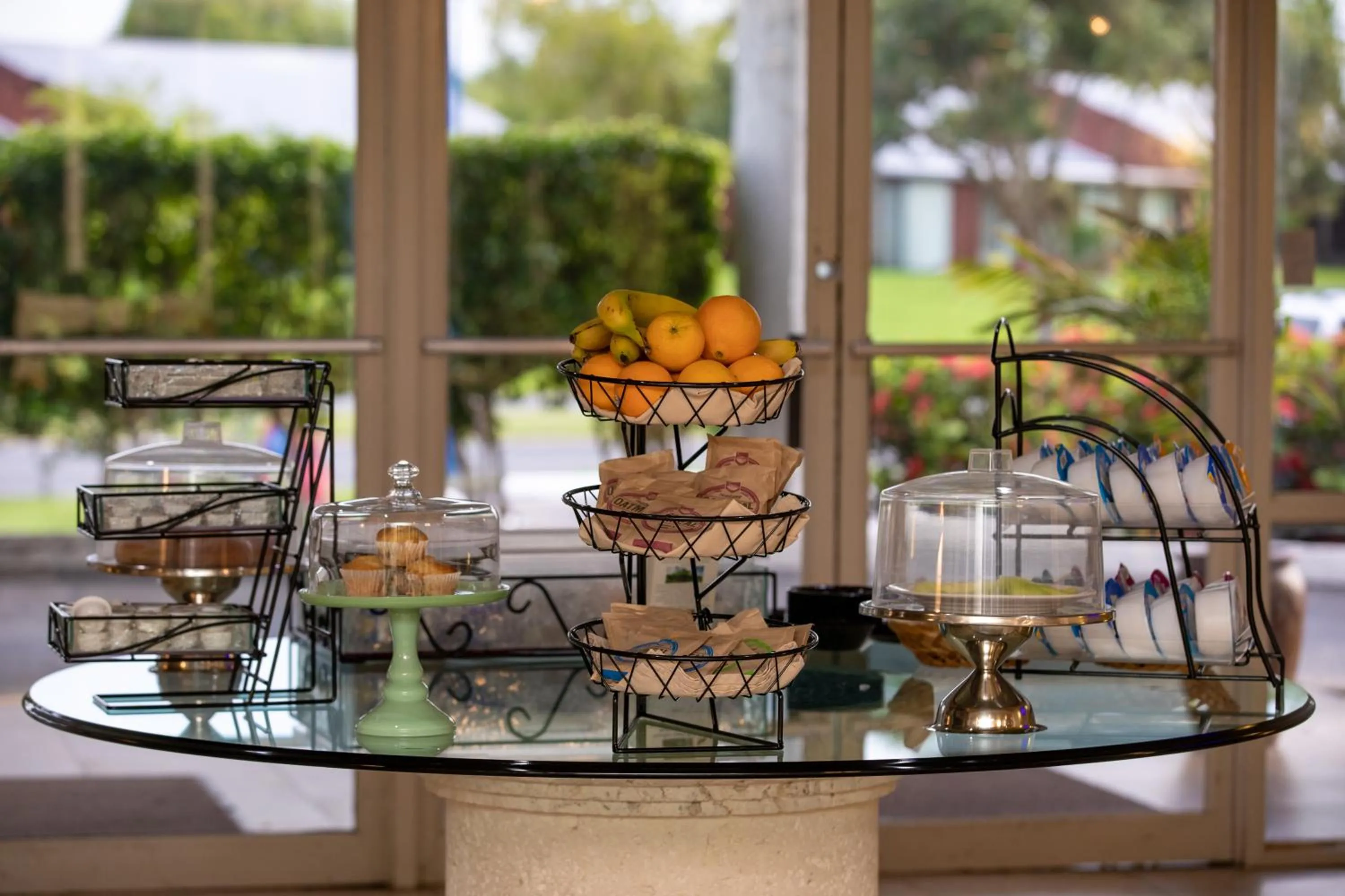 Food and drinks in Port LaBelle Inn & Conference Center