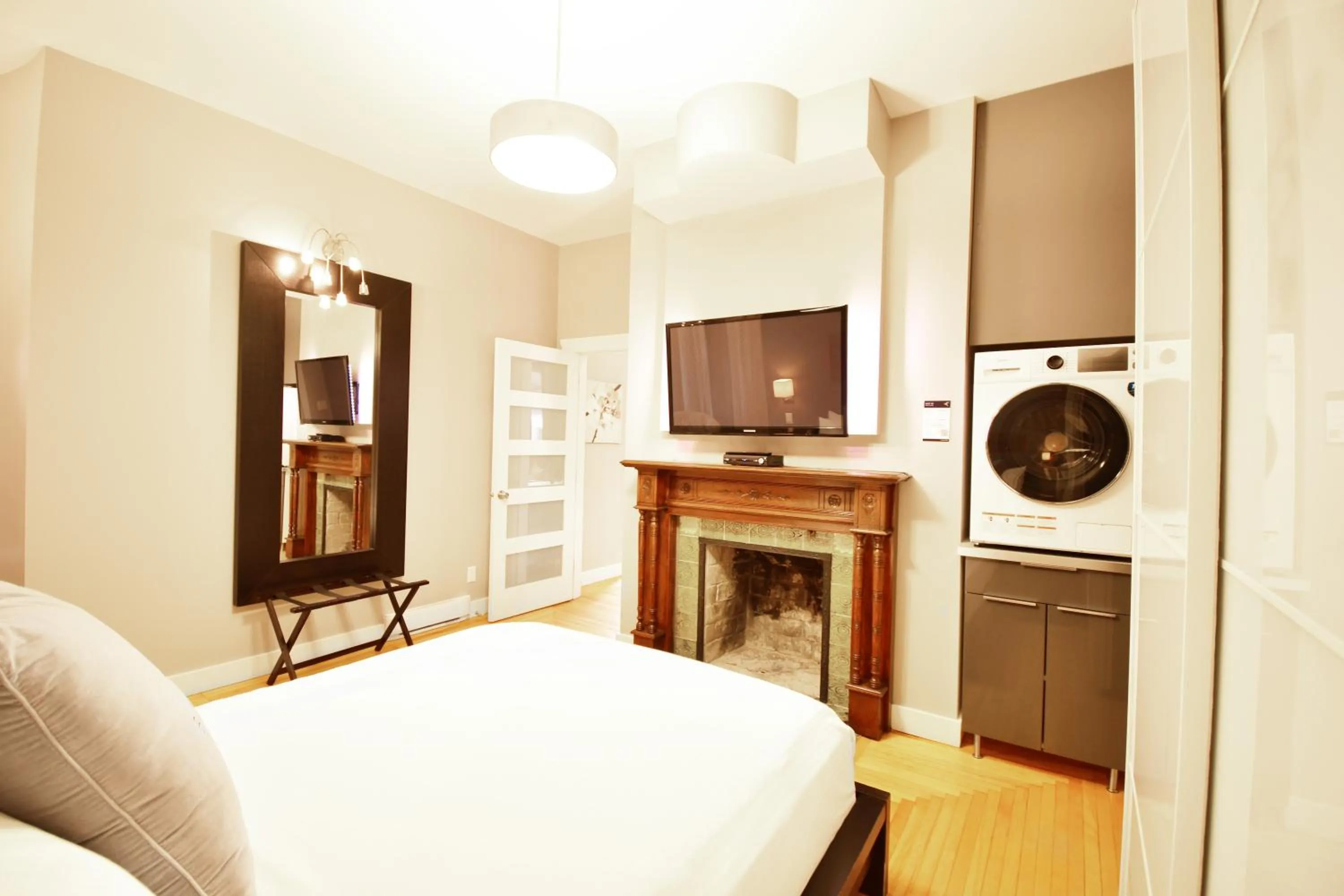 Bed in Château Queen by Bower Boutique Hotels