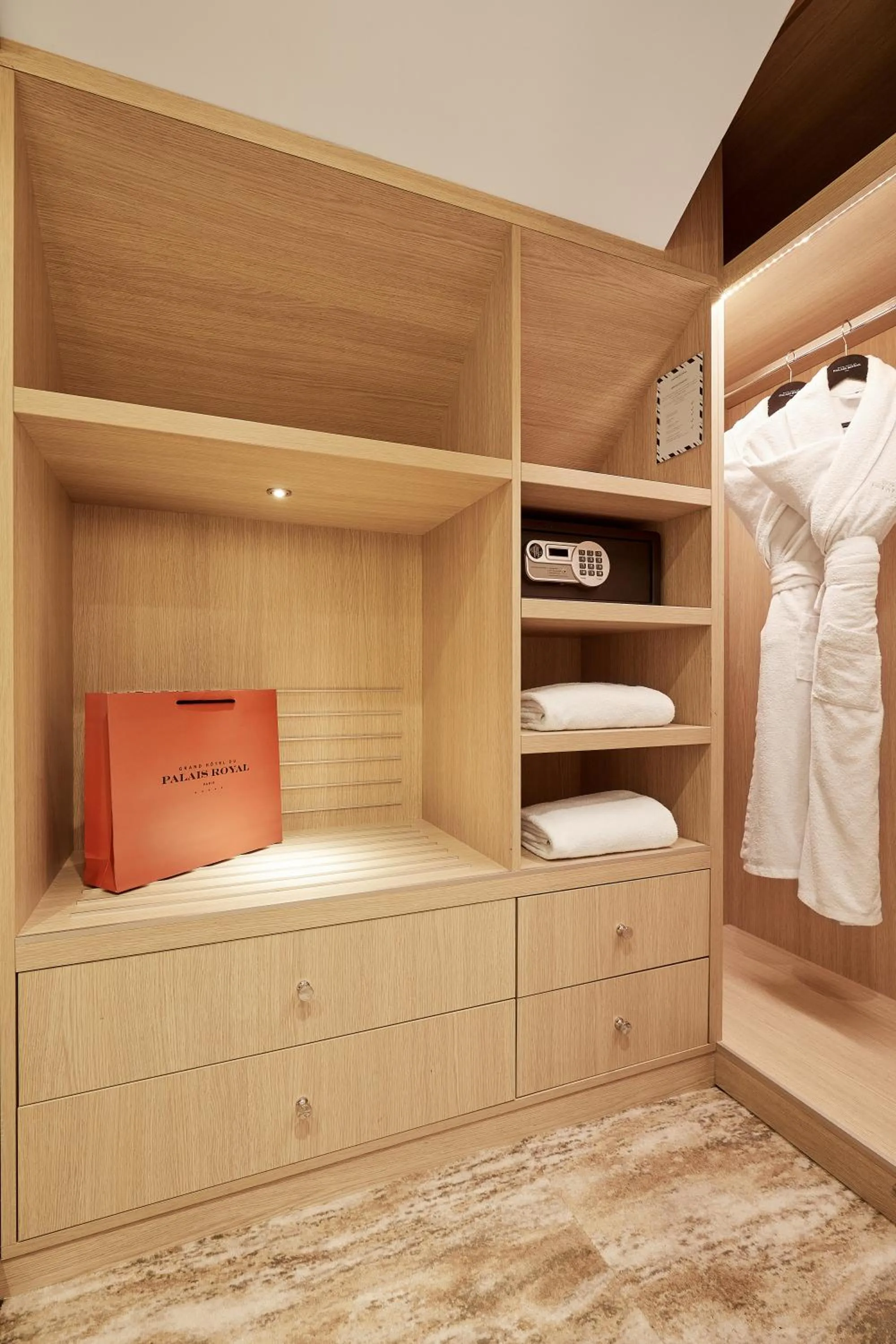 wardrobe, Bed in Grand Hôtel Du Palais Royal