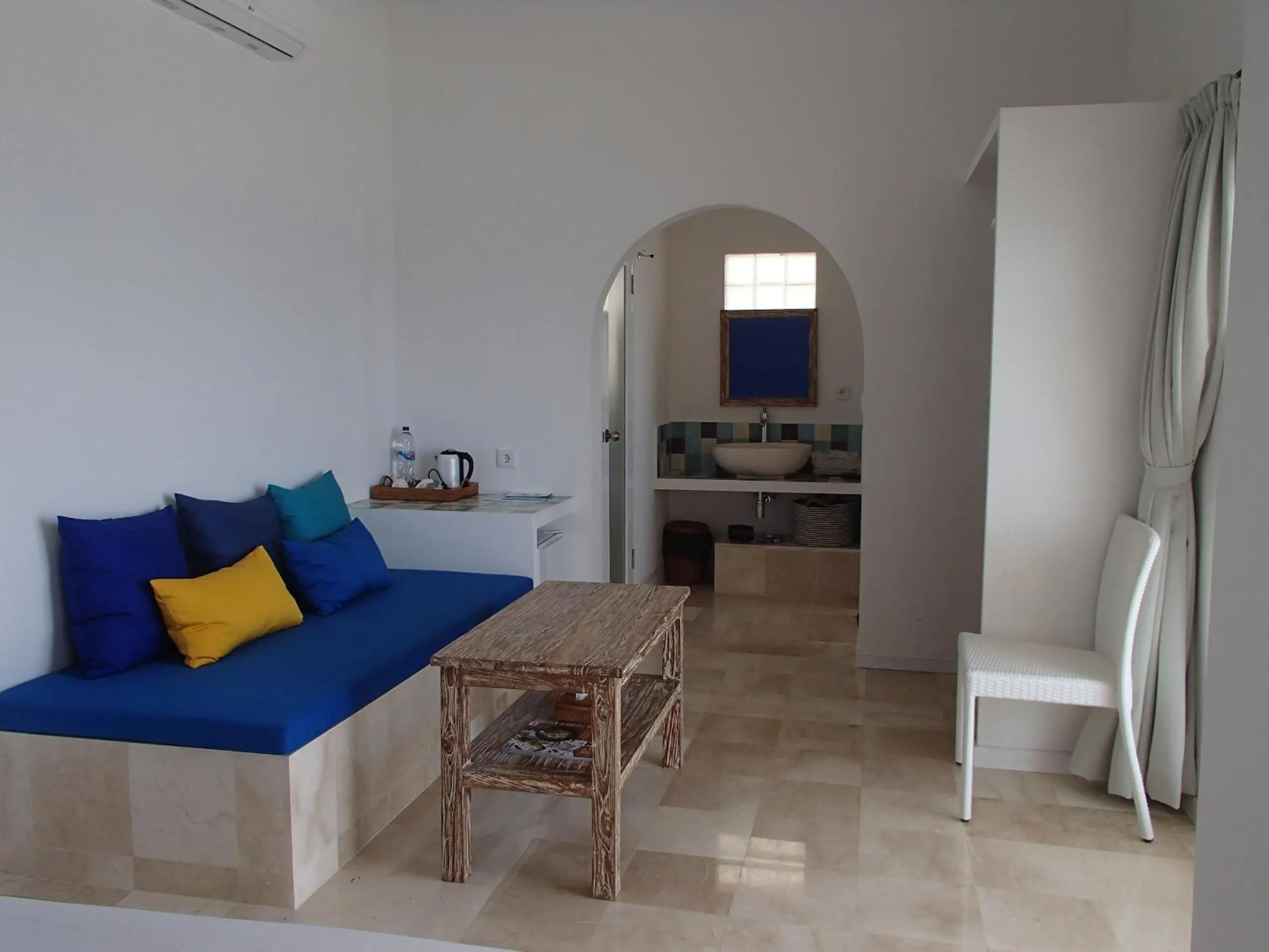 Seating area in Aquaterrace Amed