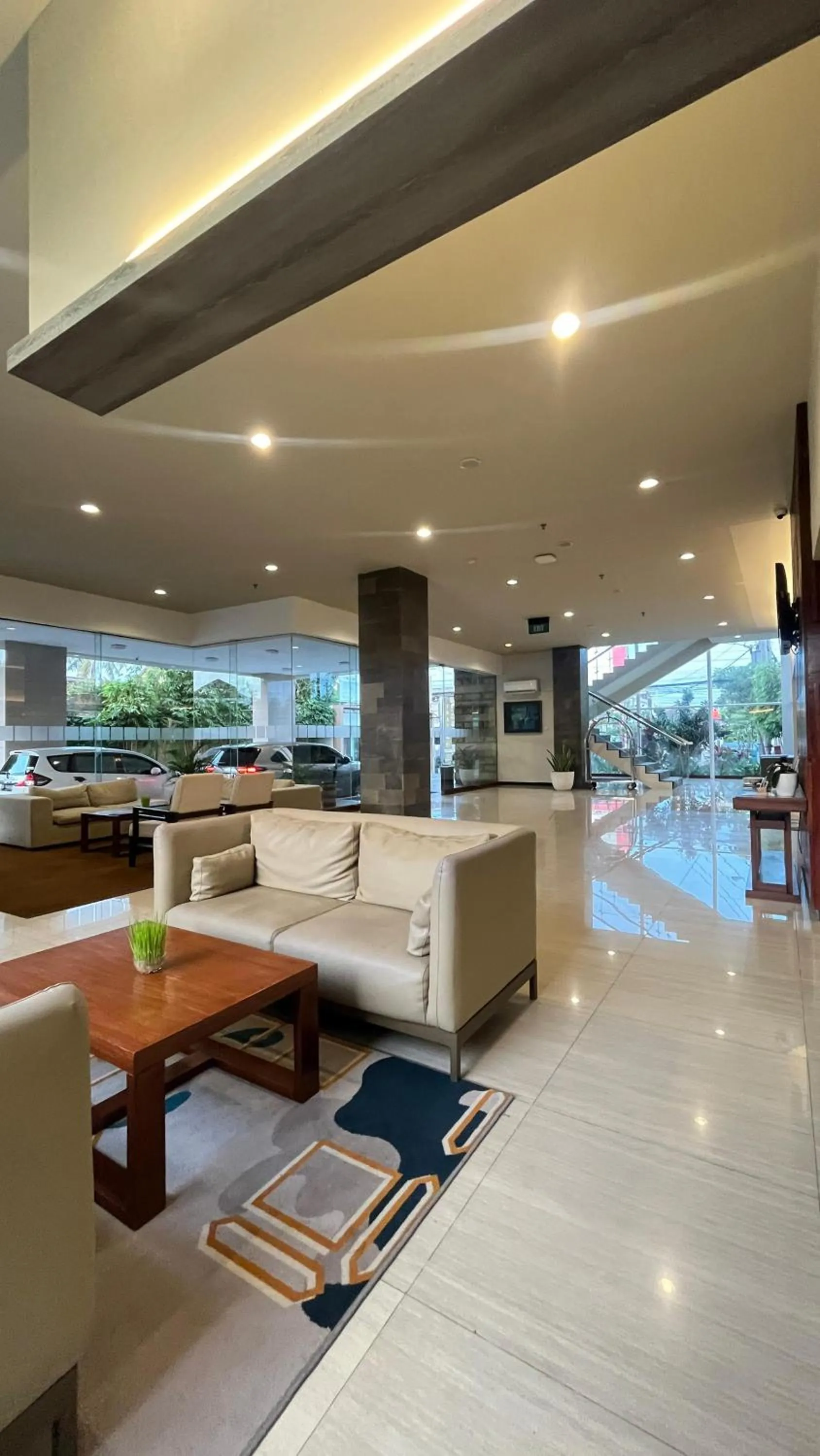 Vrata Hotel Yogyakarta