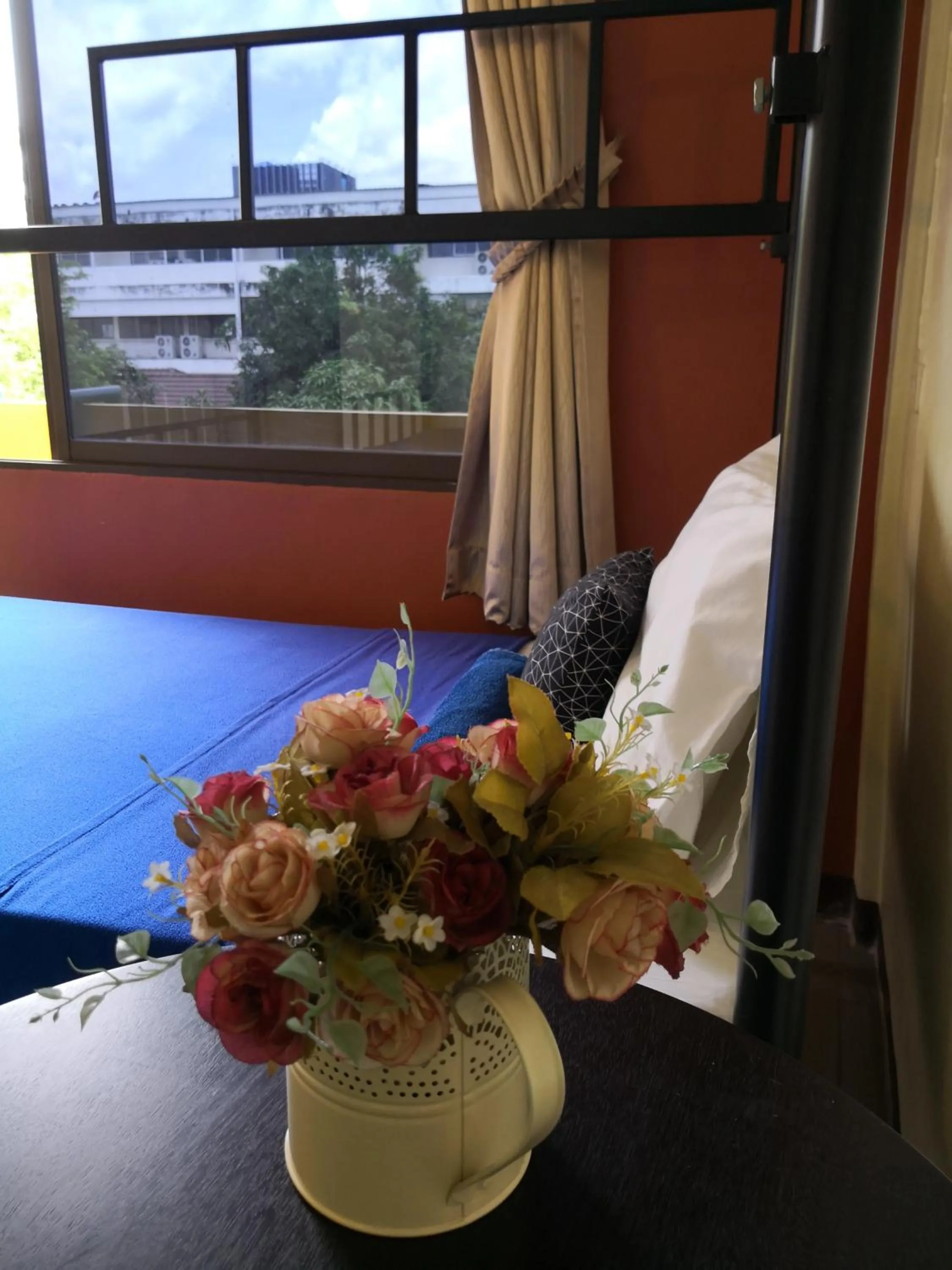 Decorative detail, Bed in Chan Cha La 99 Hostel