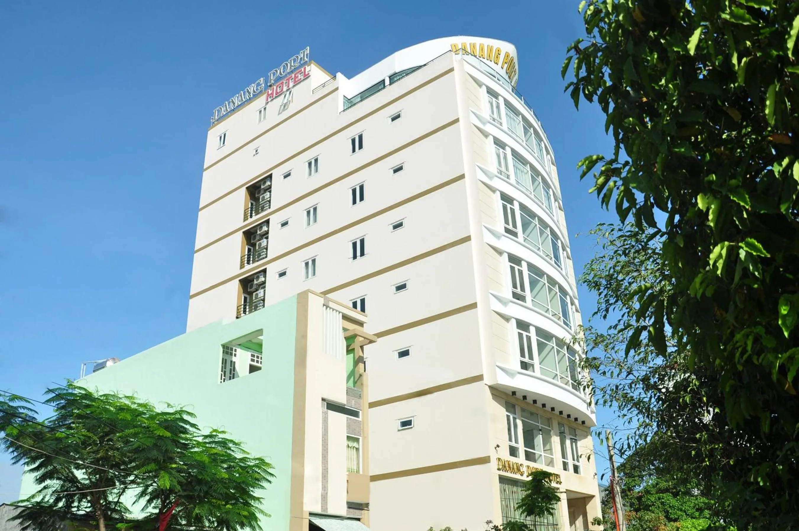 Property building in Dattravi Hostel