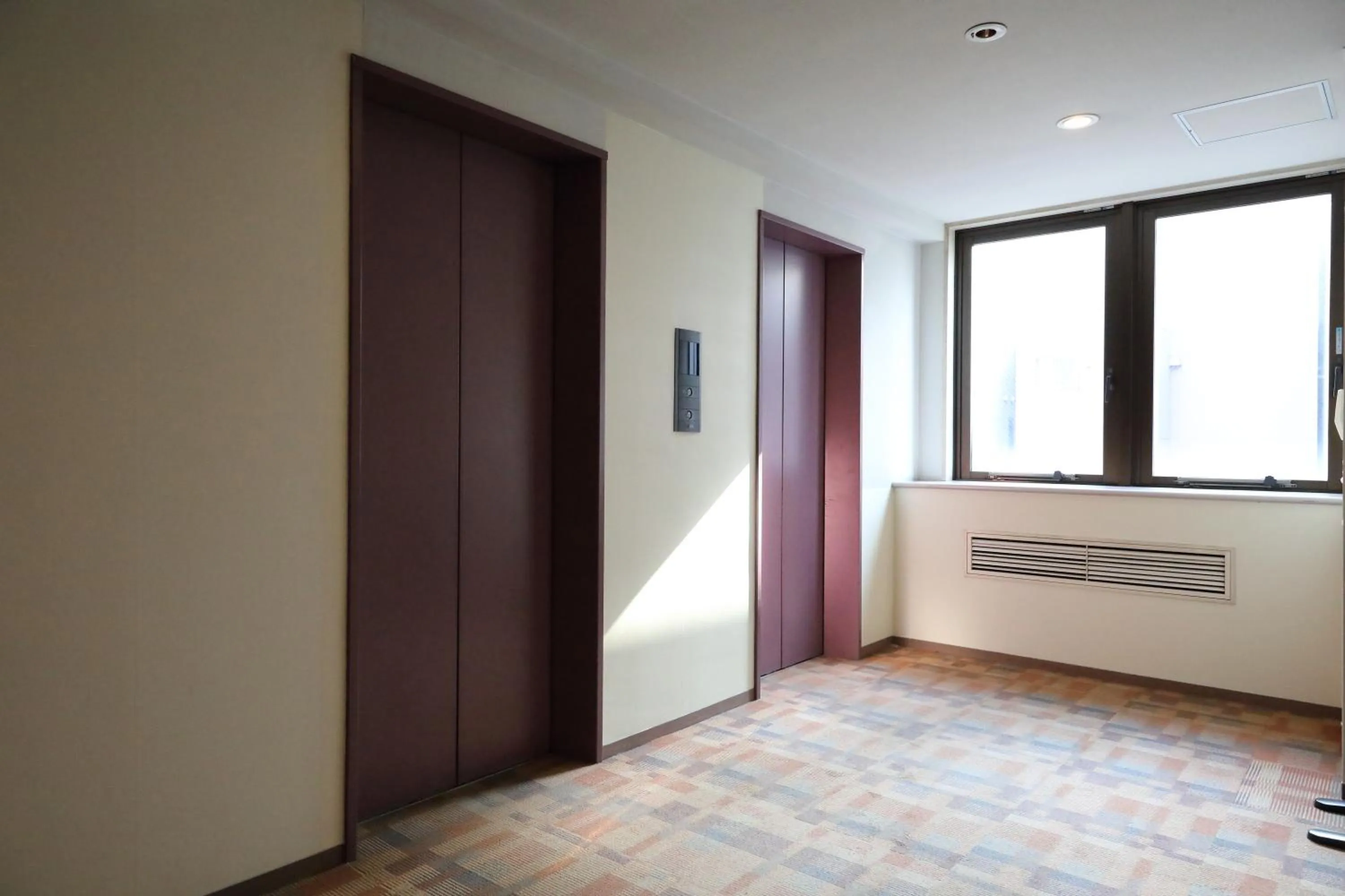 elevator in Smile Hotel Nihombashi Mitsukoshimae