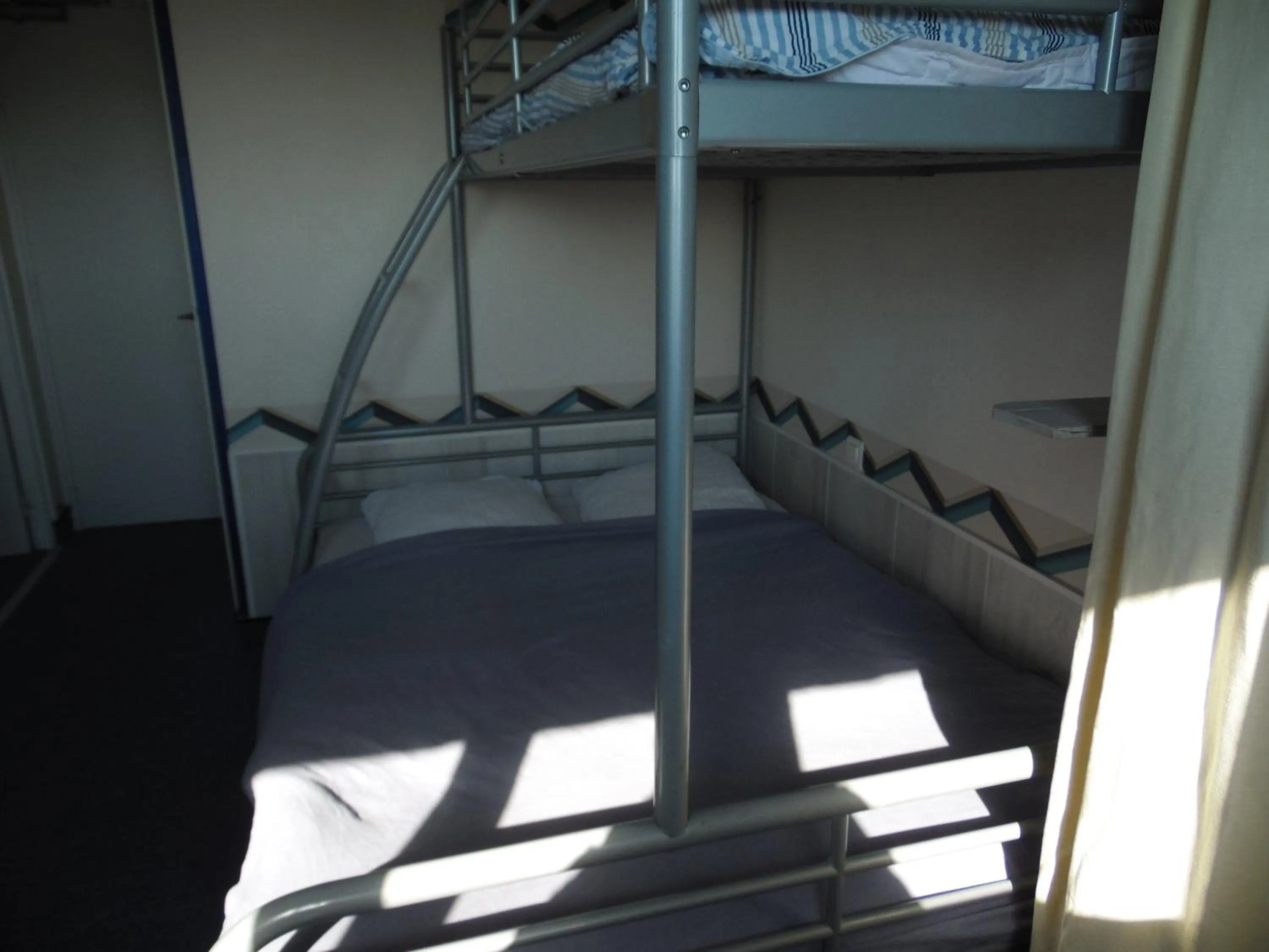 bunk bed in Hôtel du Petit Matelot
