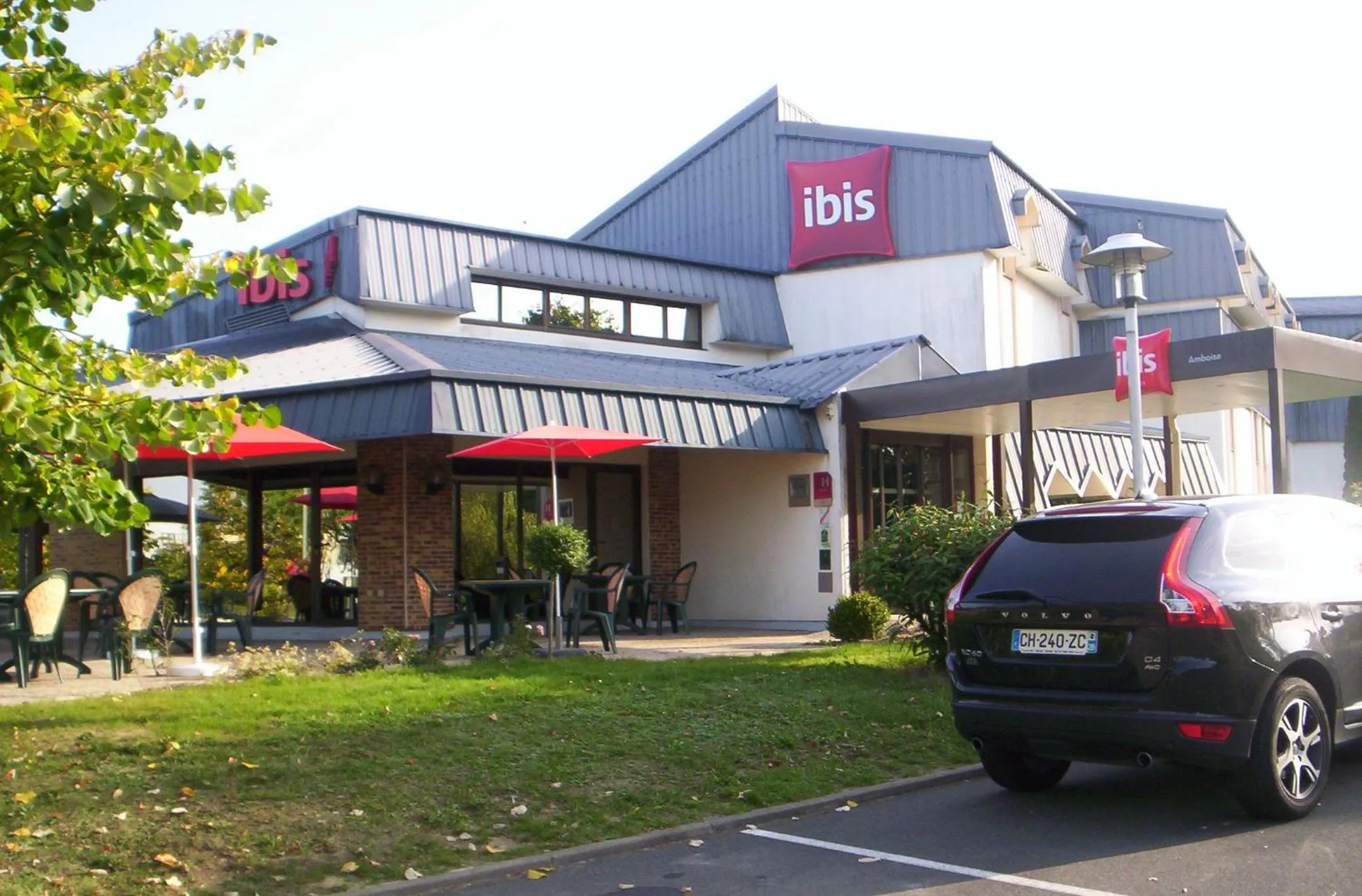 Property building in ibis Amboise