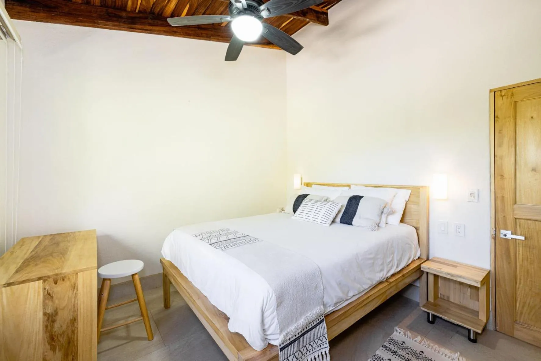 Bed in Cafe Playa Negra Hotel