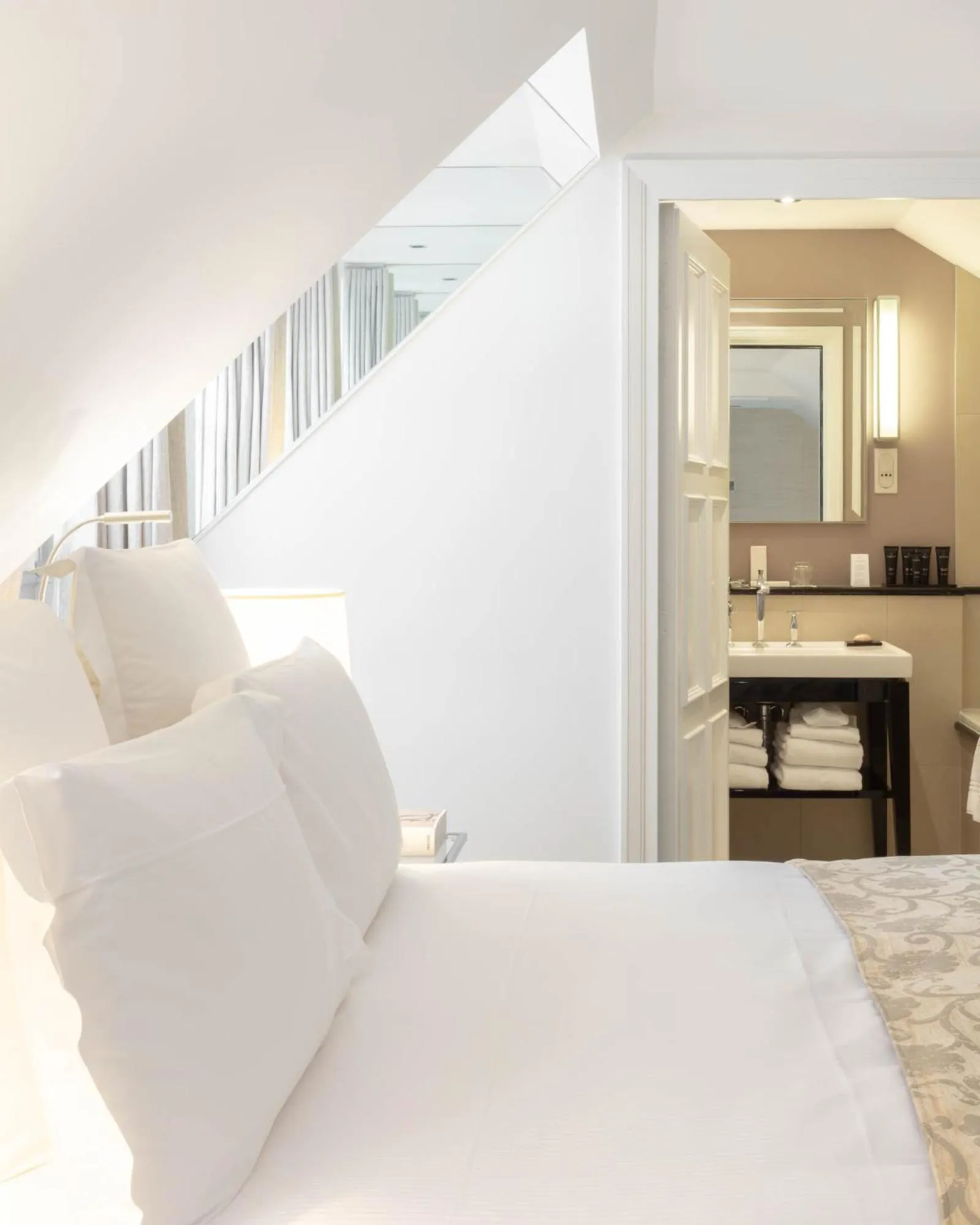 Bed in Le Burgundy Paris