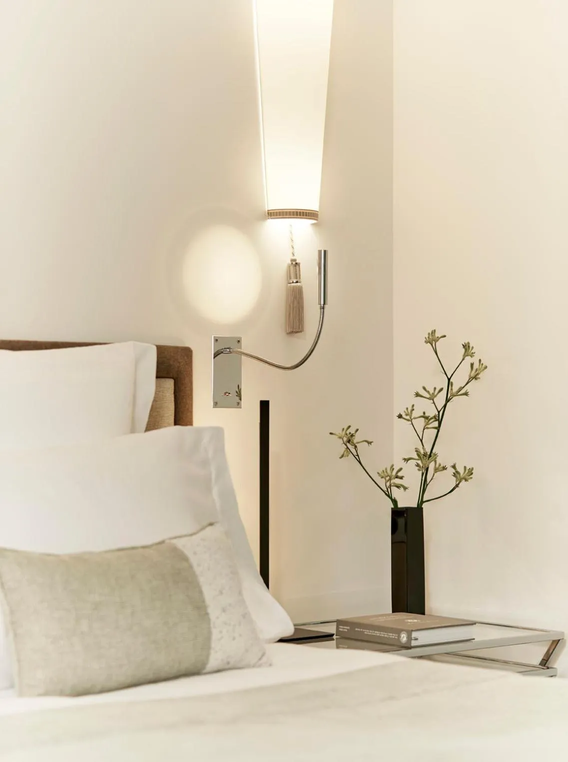 Decorative detail, Bed in Le Burgundy Paris