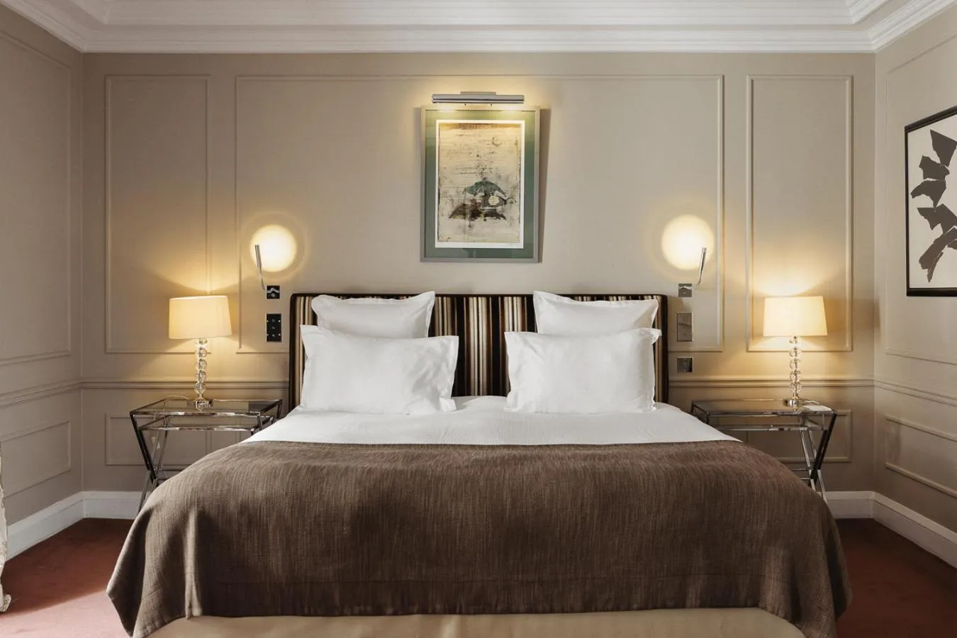 Bedroom, Bed in Le Burgundy Paris