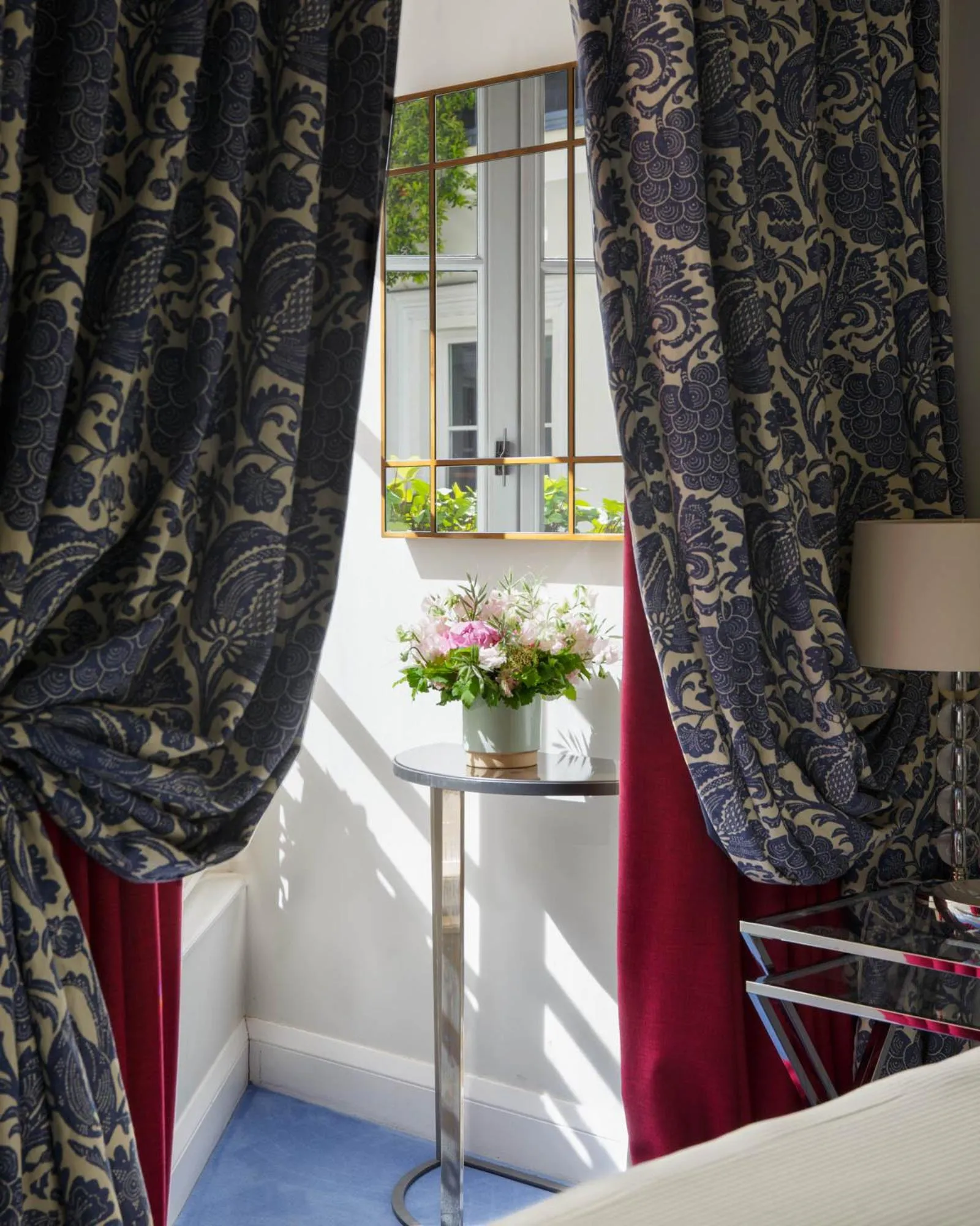 Decorative detail in Le Burgundy Paris