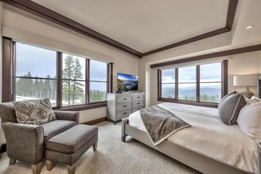 Constellation Residences