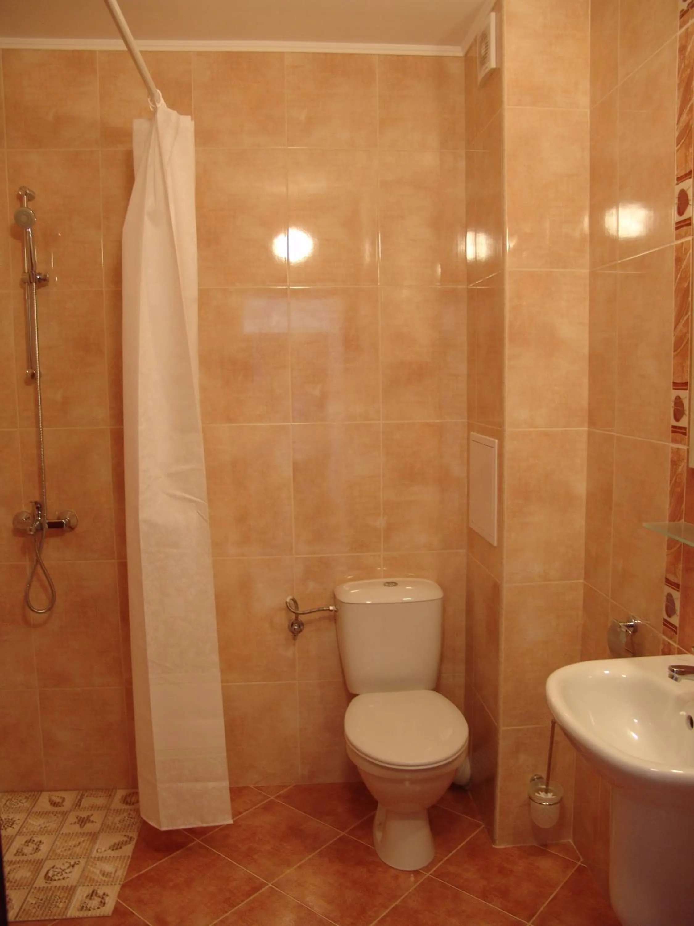 Bathroom in Apart Hotel Happy