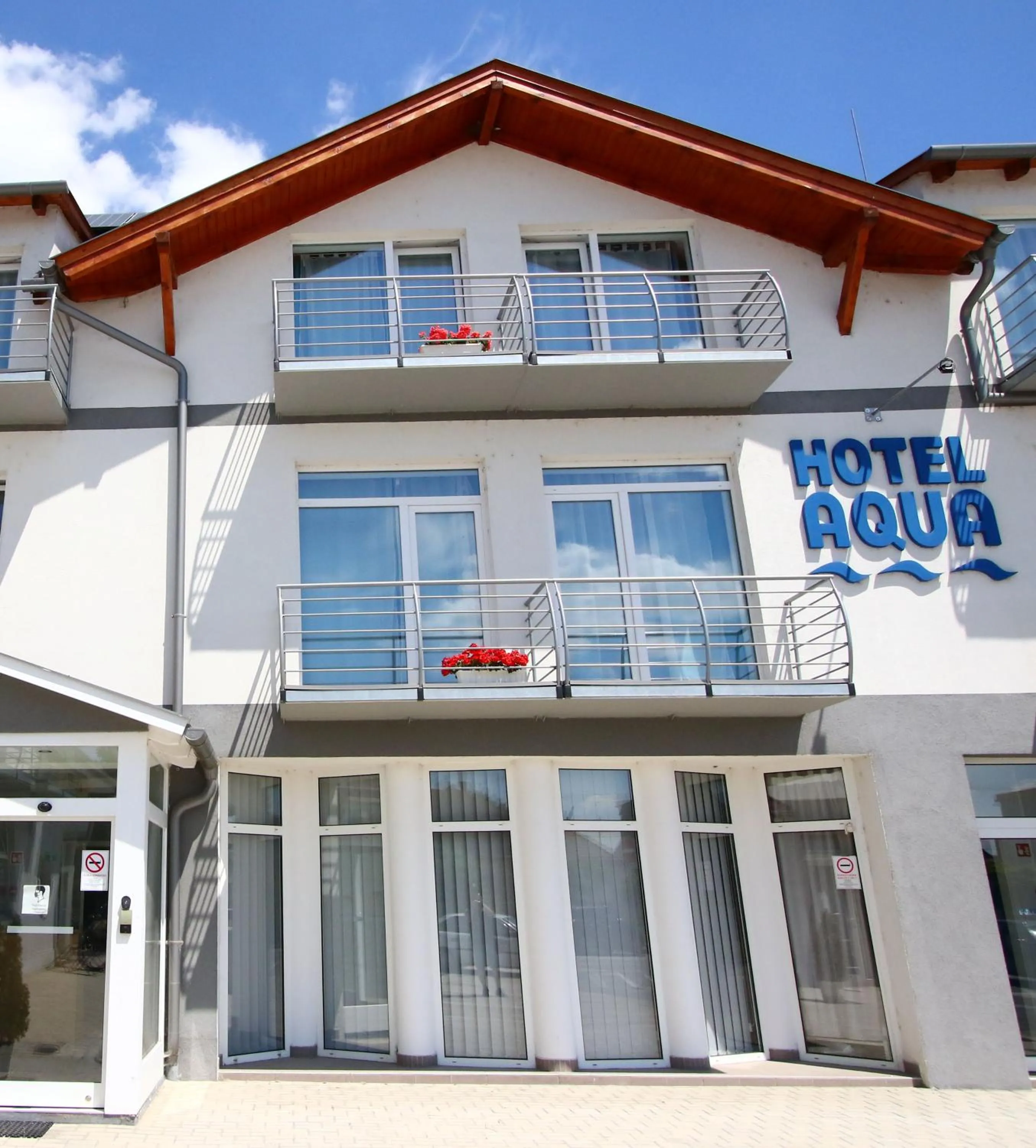 Property building in Hotel Aqua