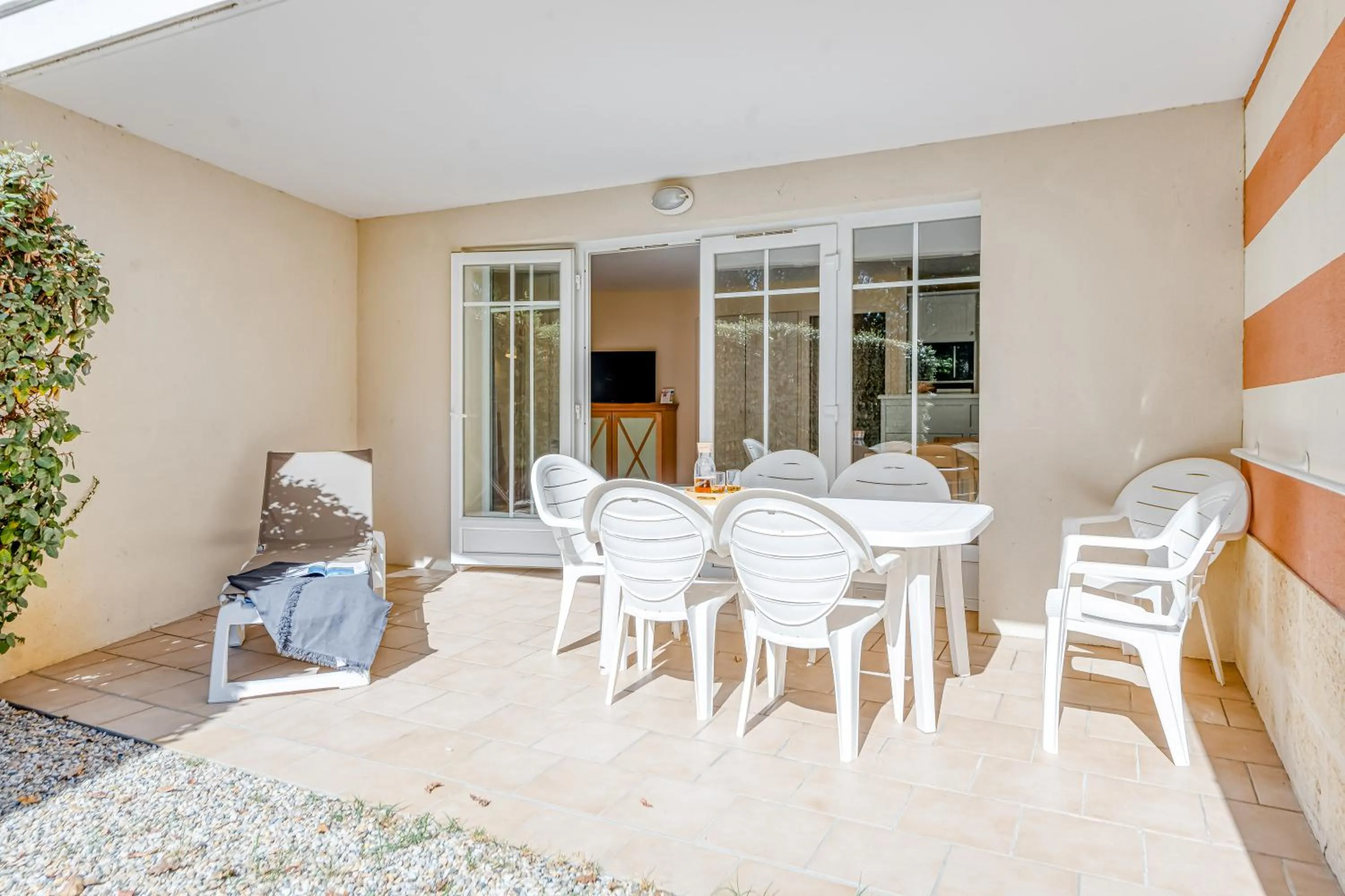 Patio in Résidence Pierre & Vacances Les Dunes du Médoc