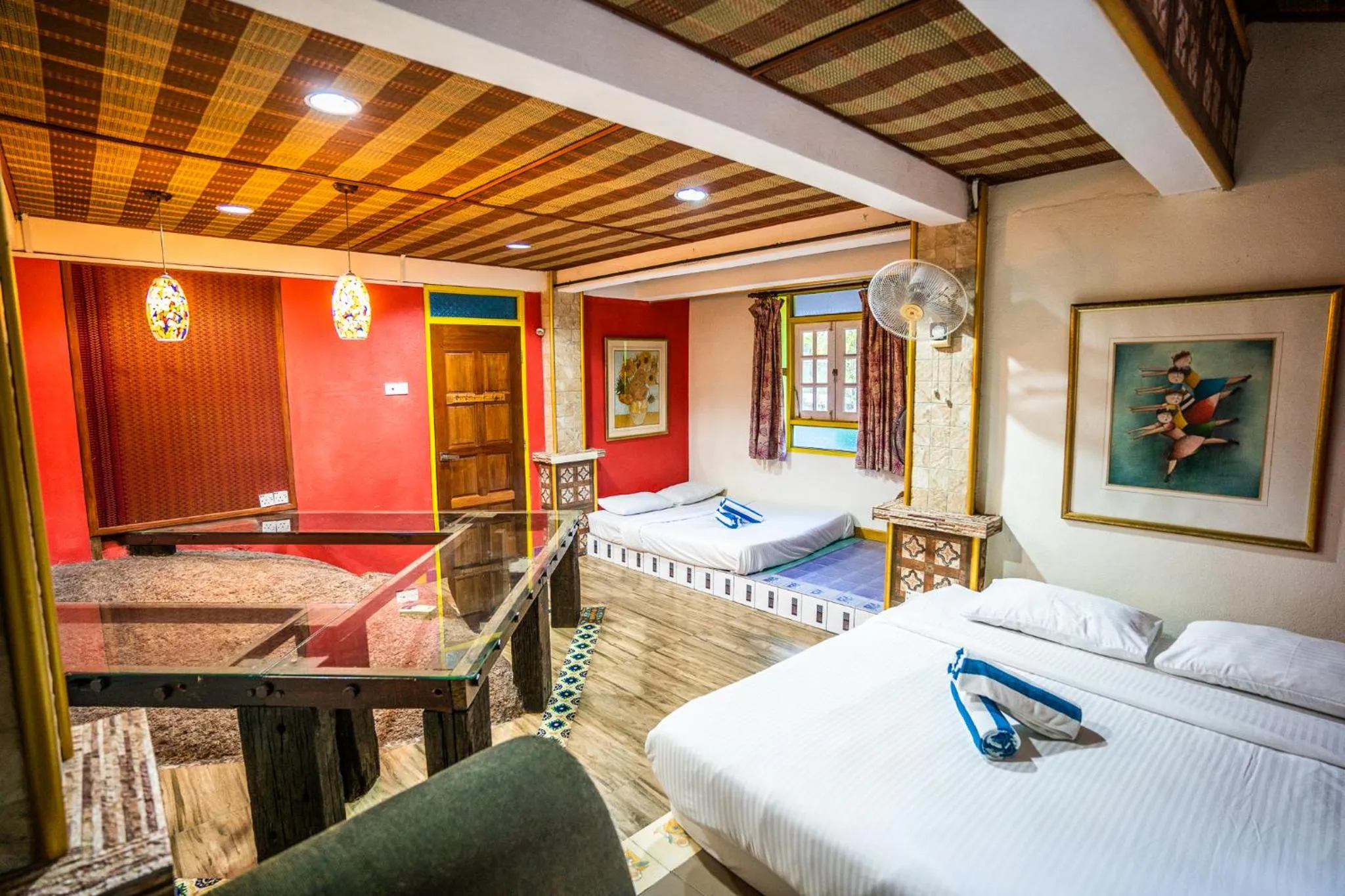 Photo of the whole room, Bed in Lost Paradise Resort