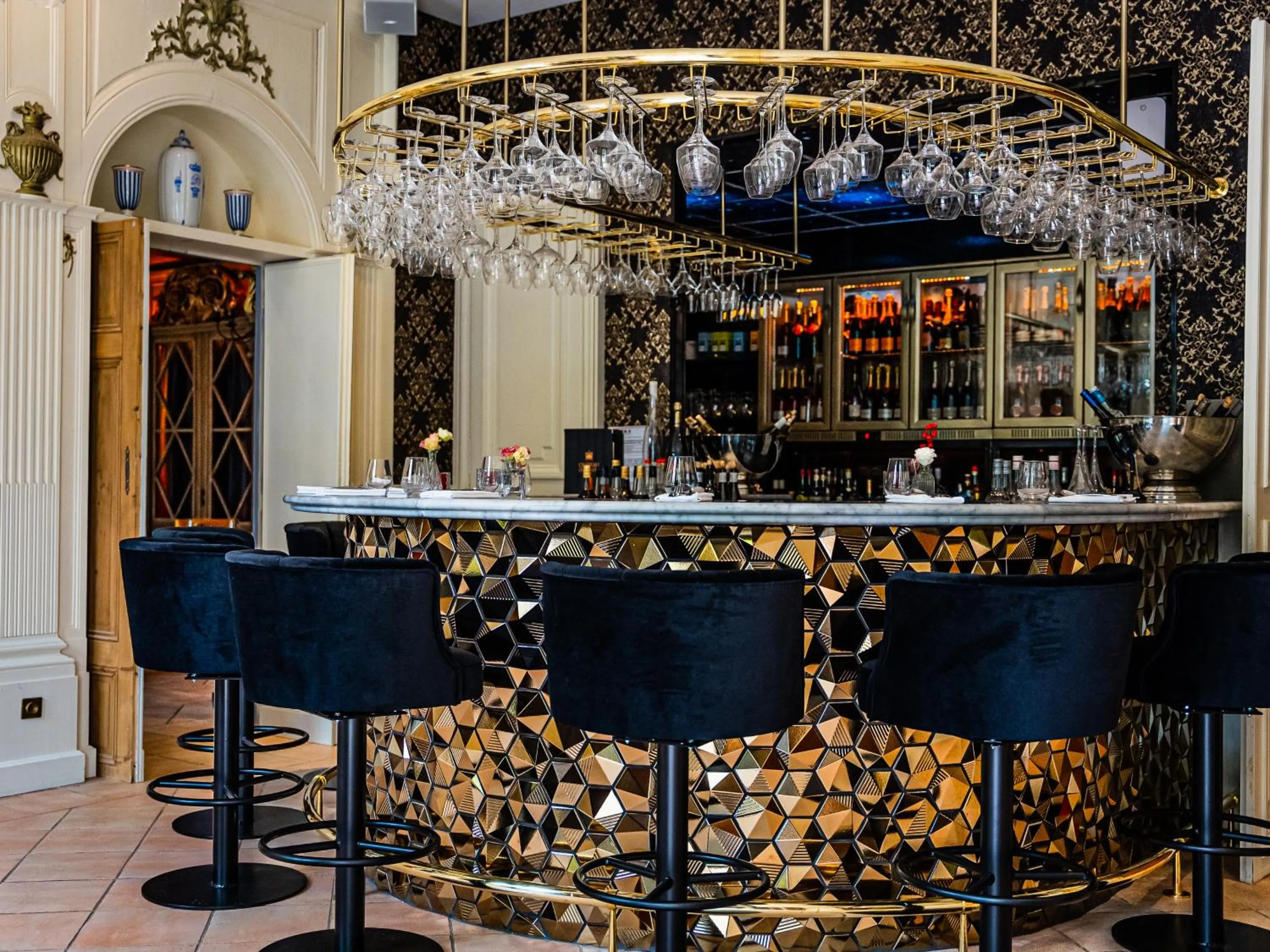 Lounge or bar in Château de Candie