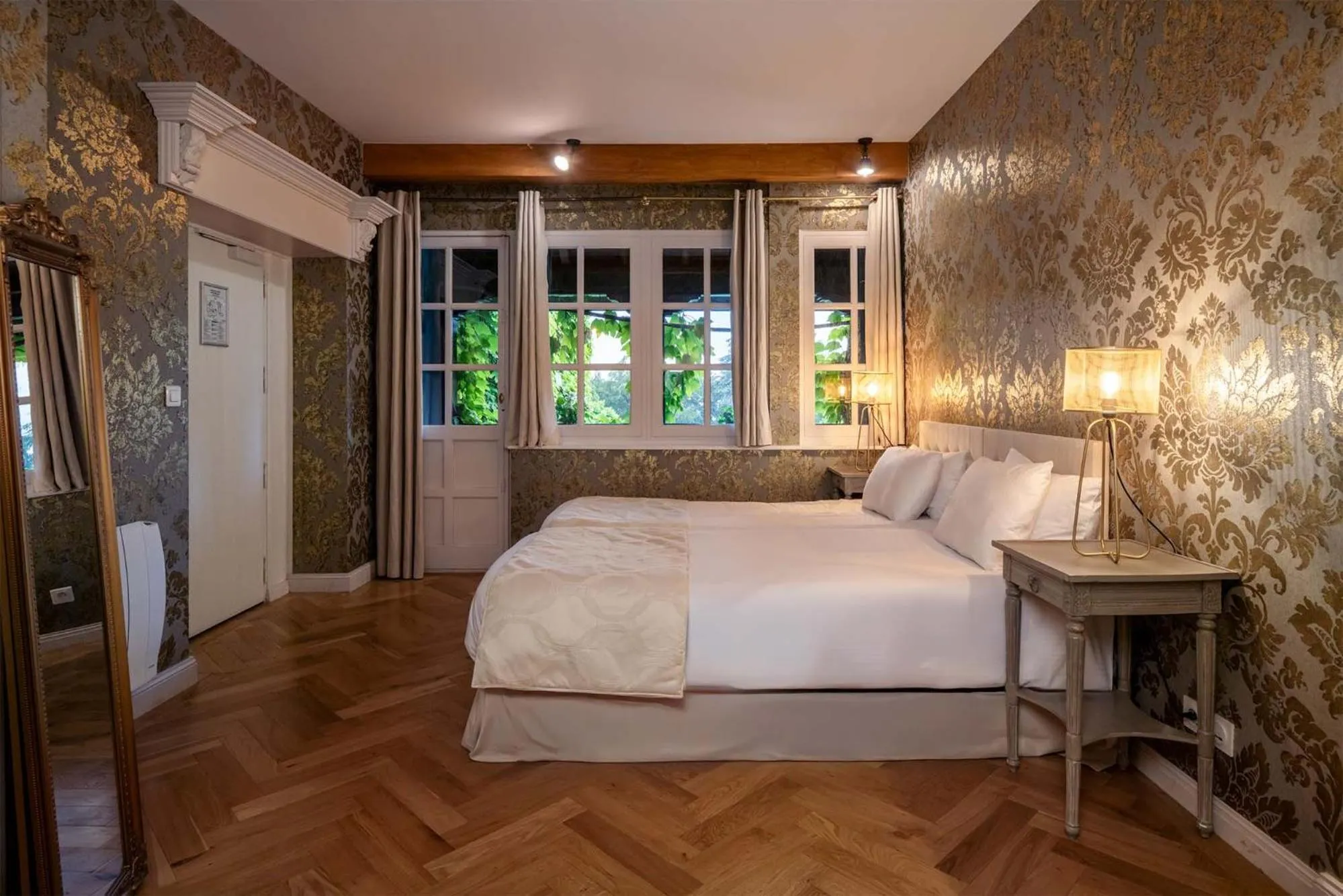 Bed in Château de Candie