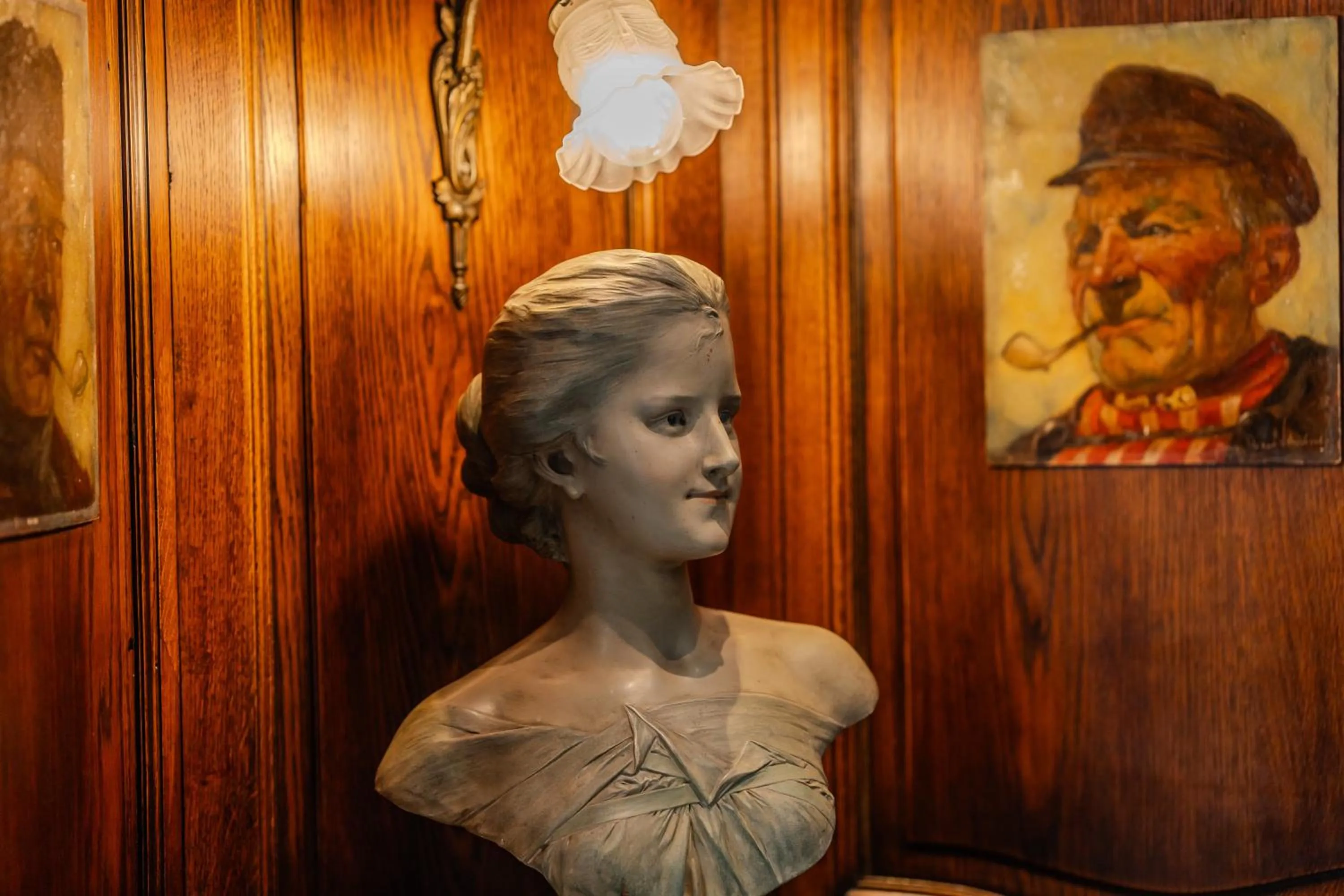 Decorative detail in Brueghel