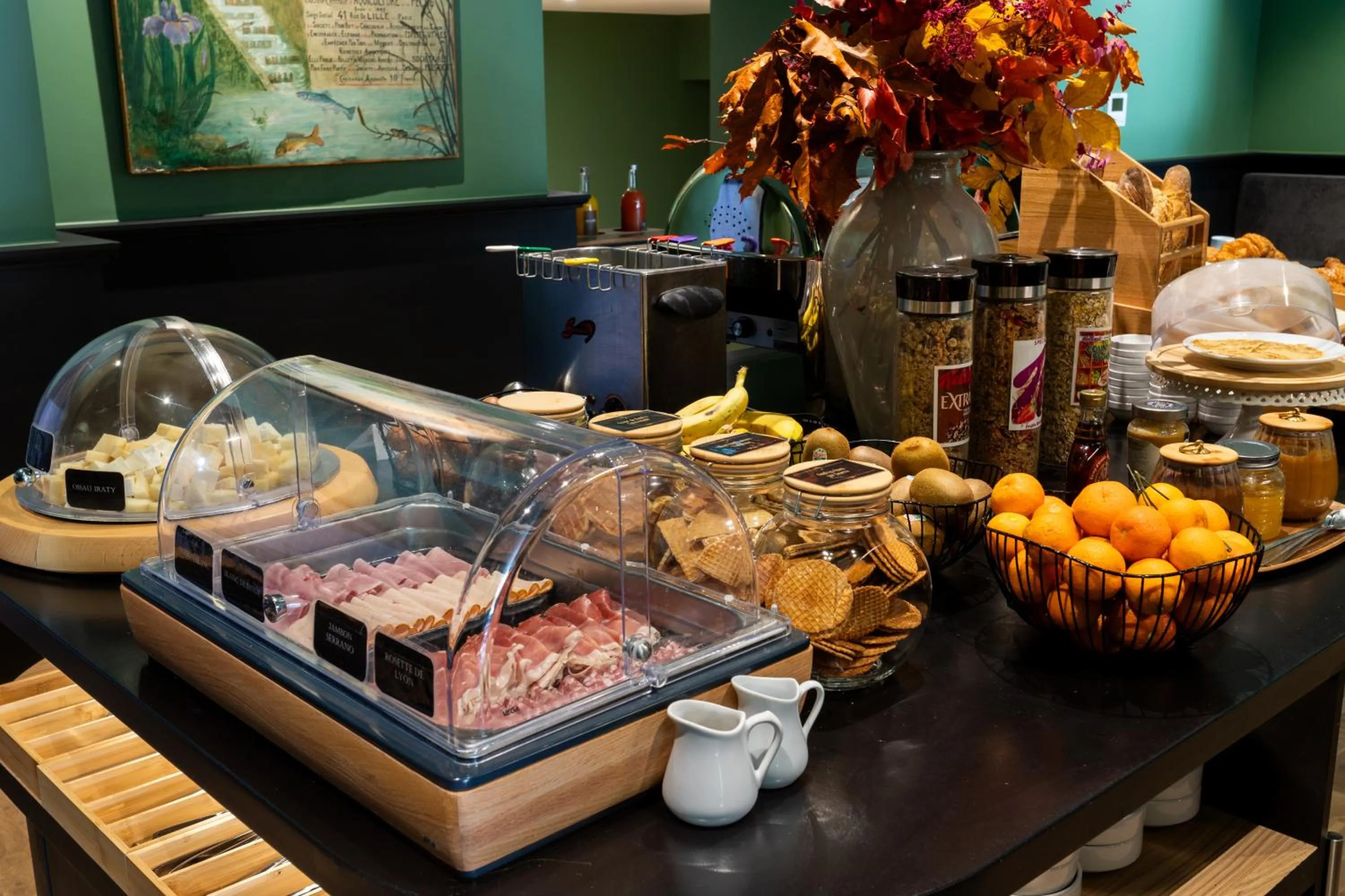 Buffet breakfast in Brueghel