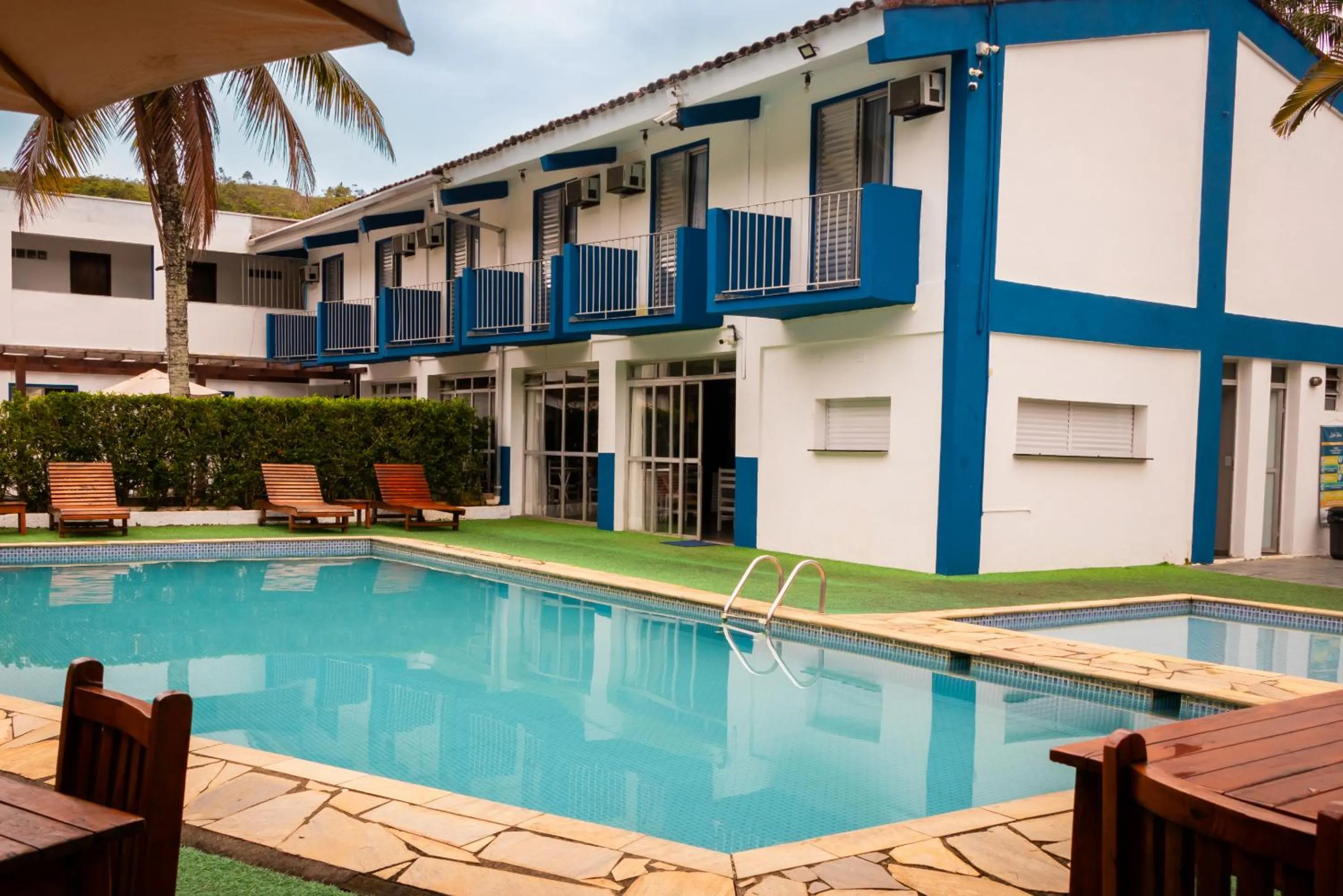 Swimming pool in MOVA - Hotel Costa Azul