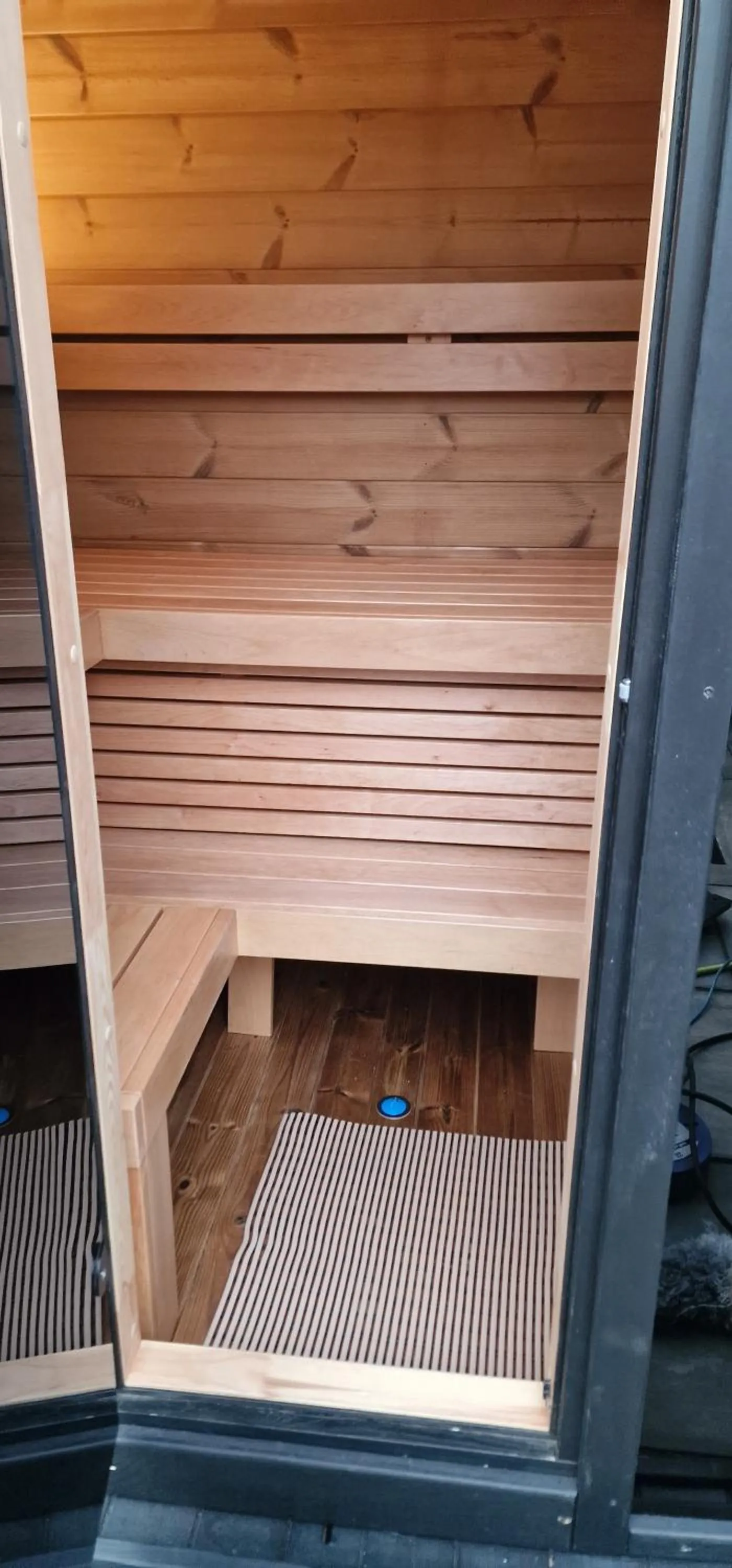 Sauna in The Railway Inn MK - Victorian 3-Bedroom Home with Sauna, Jacuzzi Bath, FAST WI-FI & Free Parking