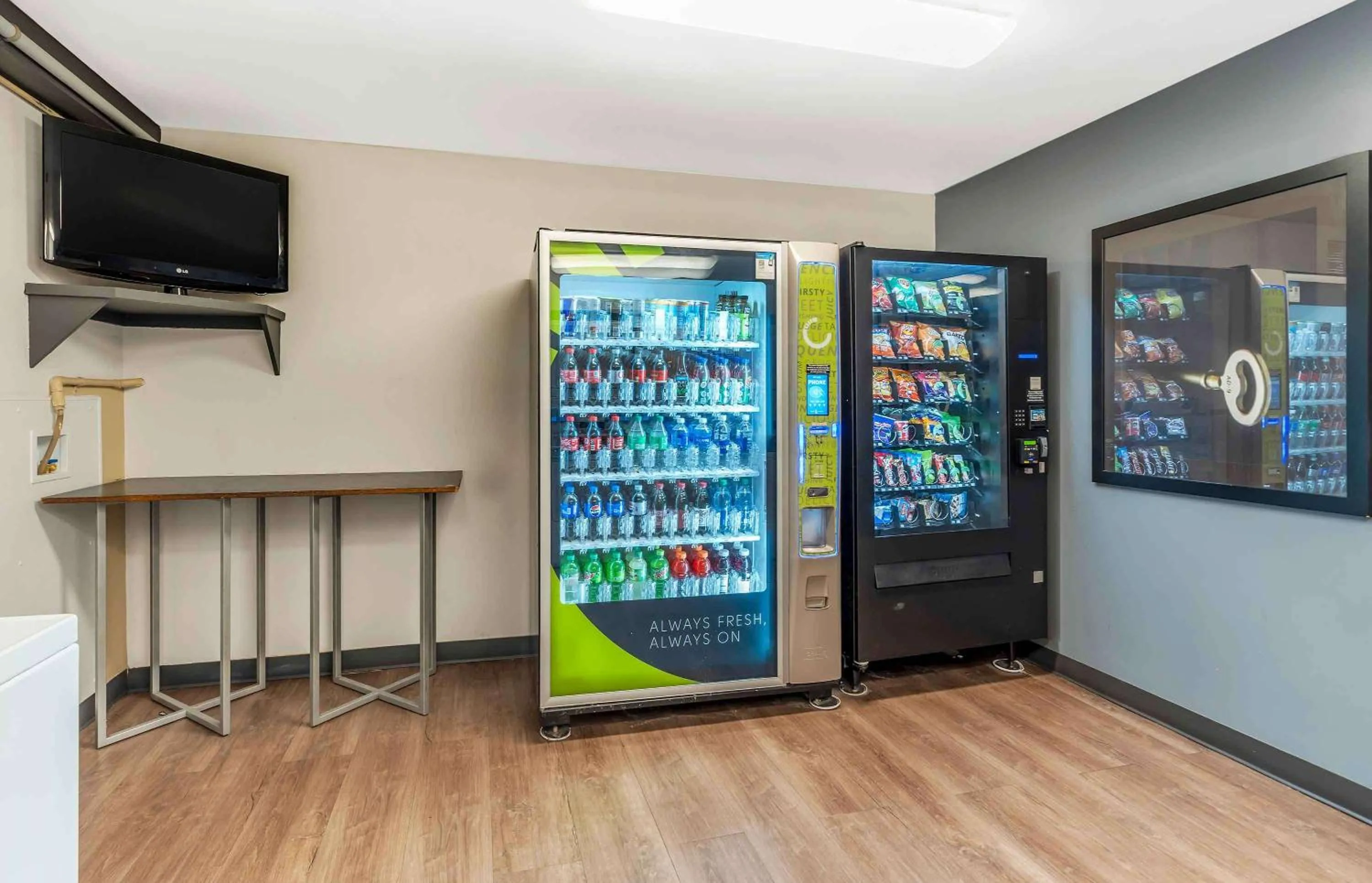 Property building in Extended Stay America Select Suites - Chicago - Naperville - East