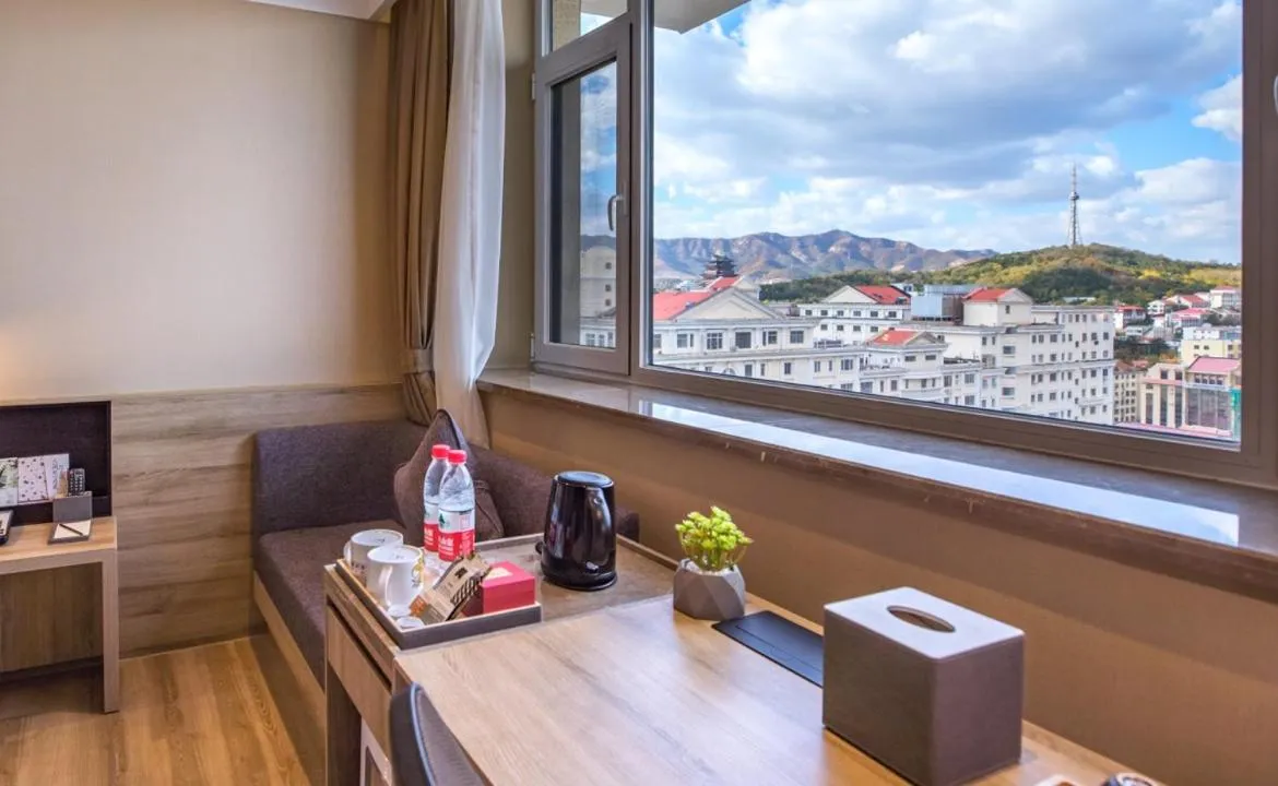 Atour Hotel Weihai City Center