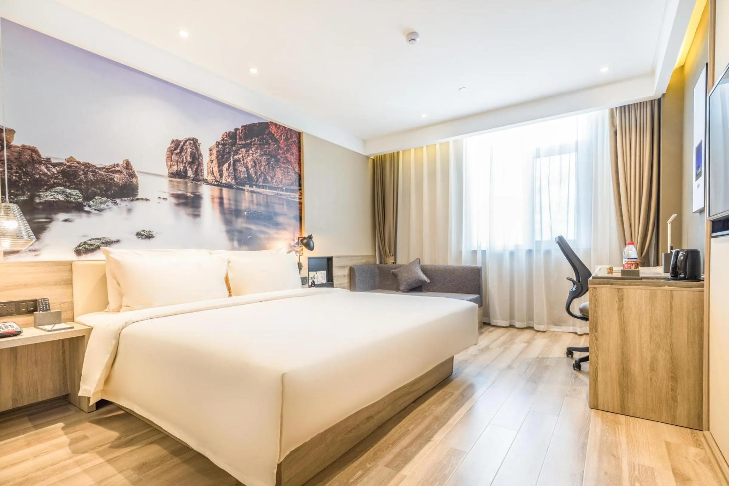 Bed in Atour Hotel Weihai City Center