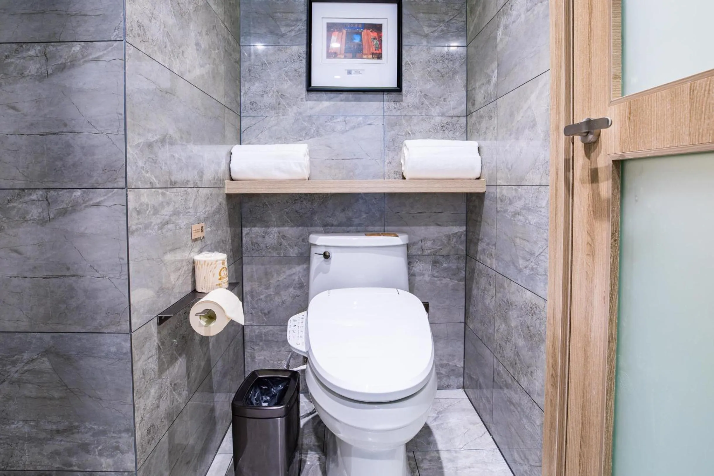 Atour Hotel Weihai City Center