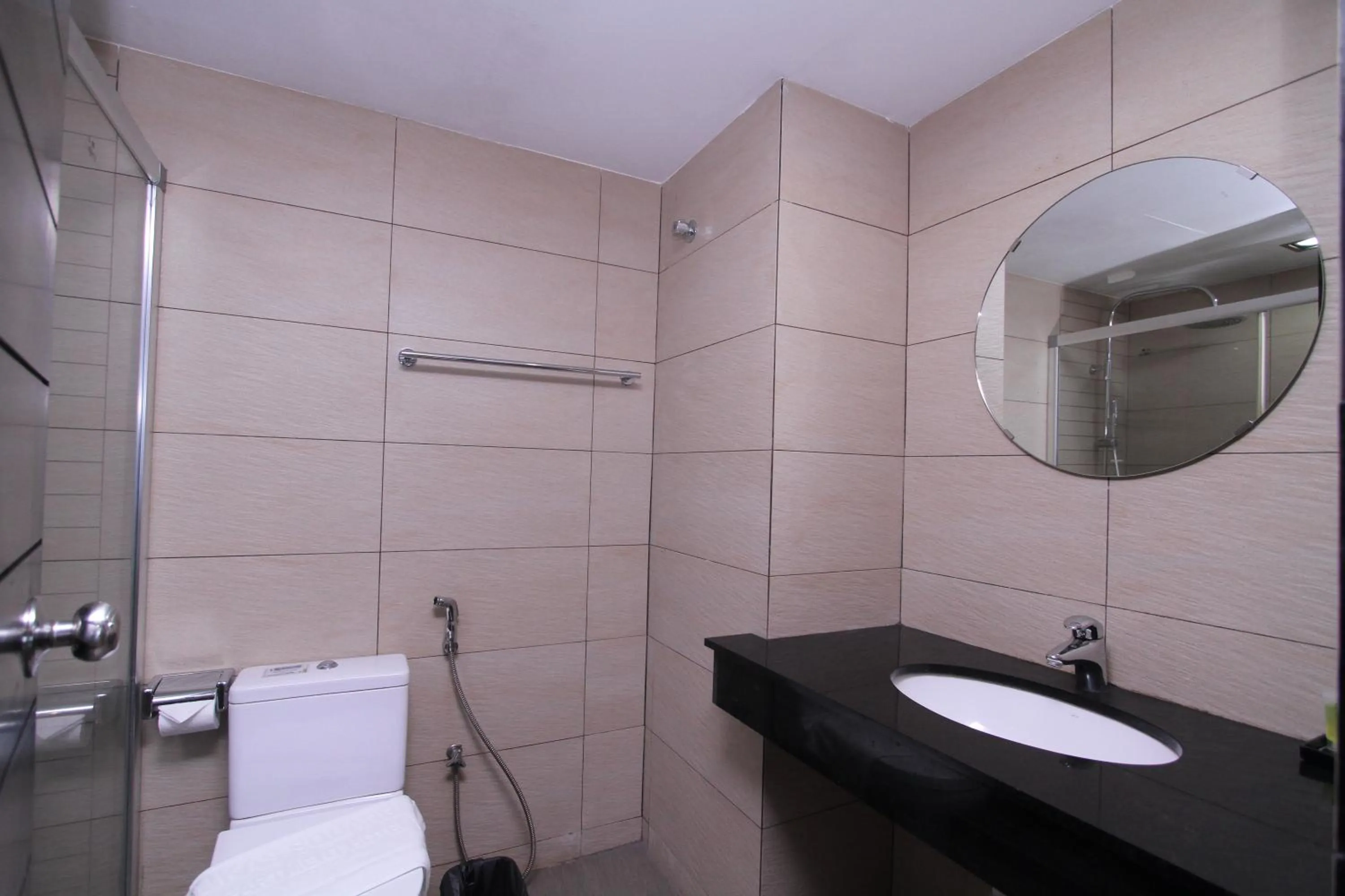Likas Square - KK Apartment Suite