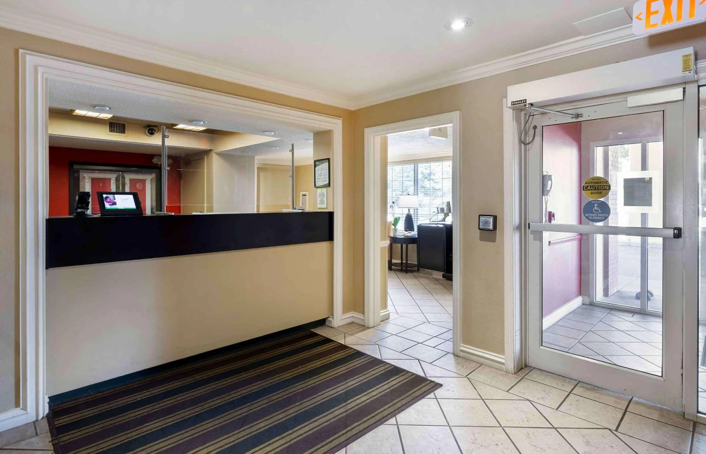 Lobby or reception in Extended Stay America Suites - Cleveland - Airport - North Olmsted