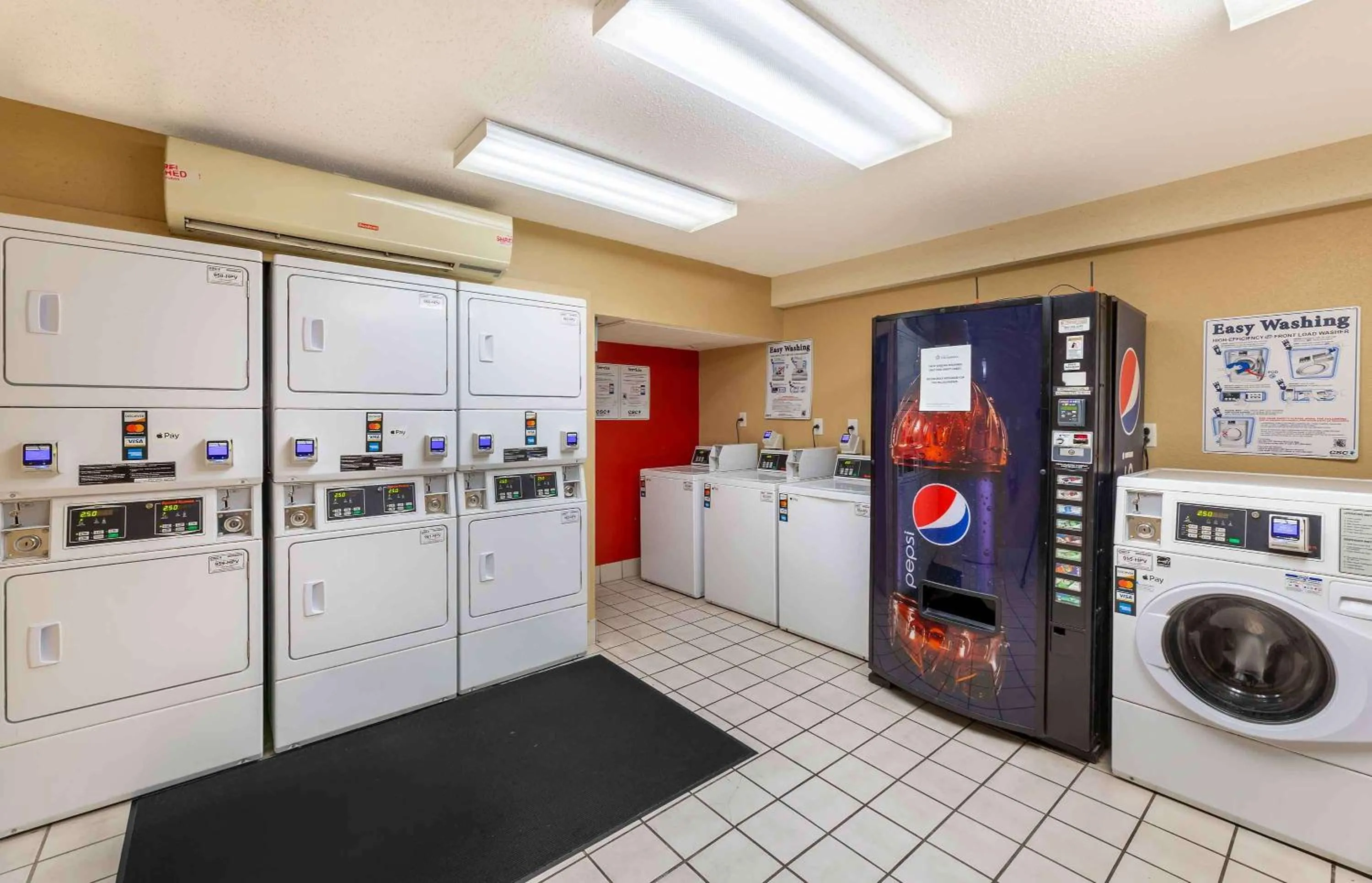 Property building in Extended Stay America Suites - Cleveland - Airport - North Olmsted