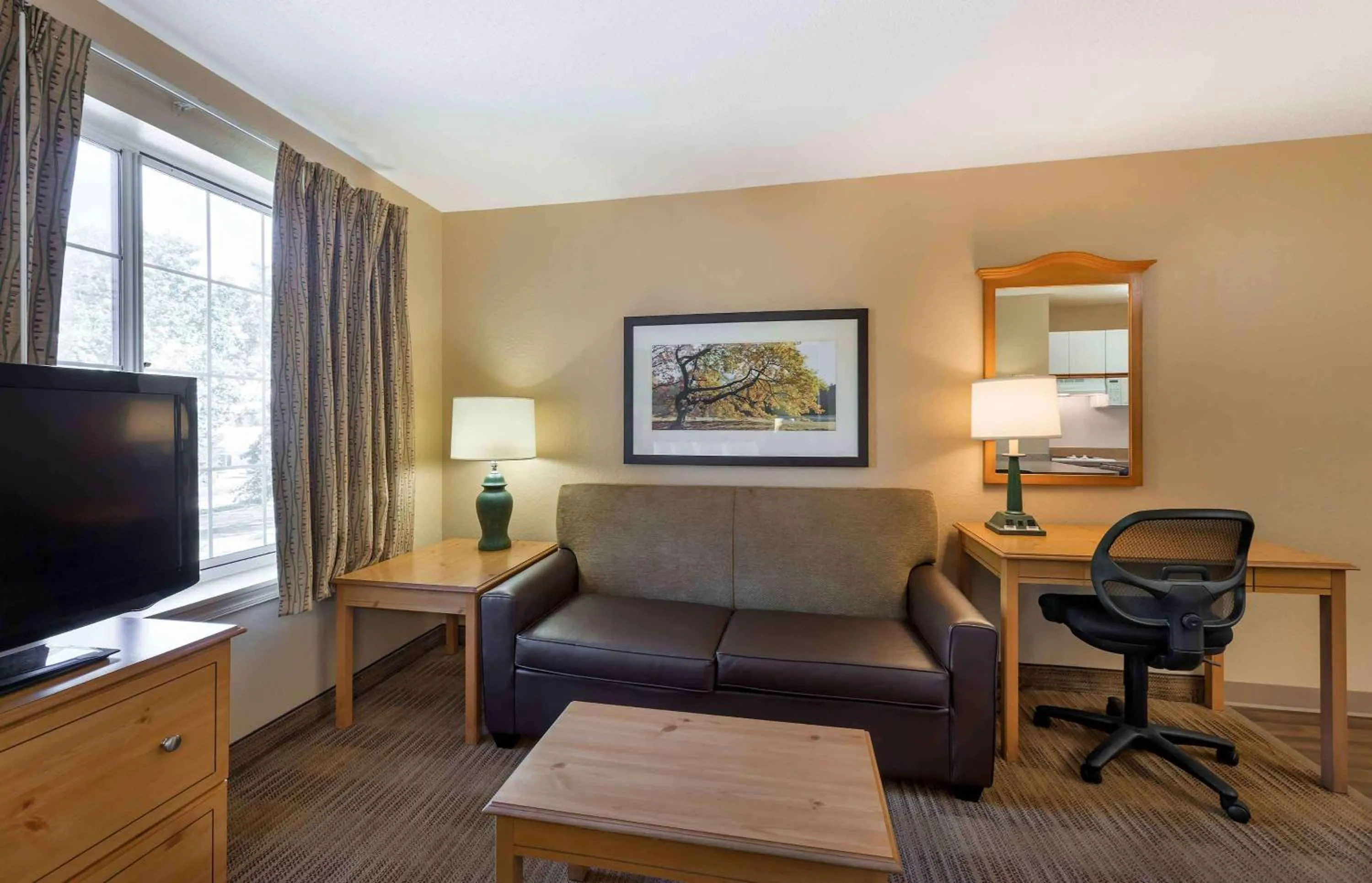 Bedroom in Extended Stay America Suites - Cleveland - Airport - North Olmsted