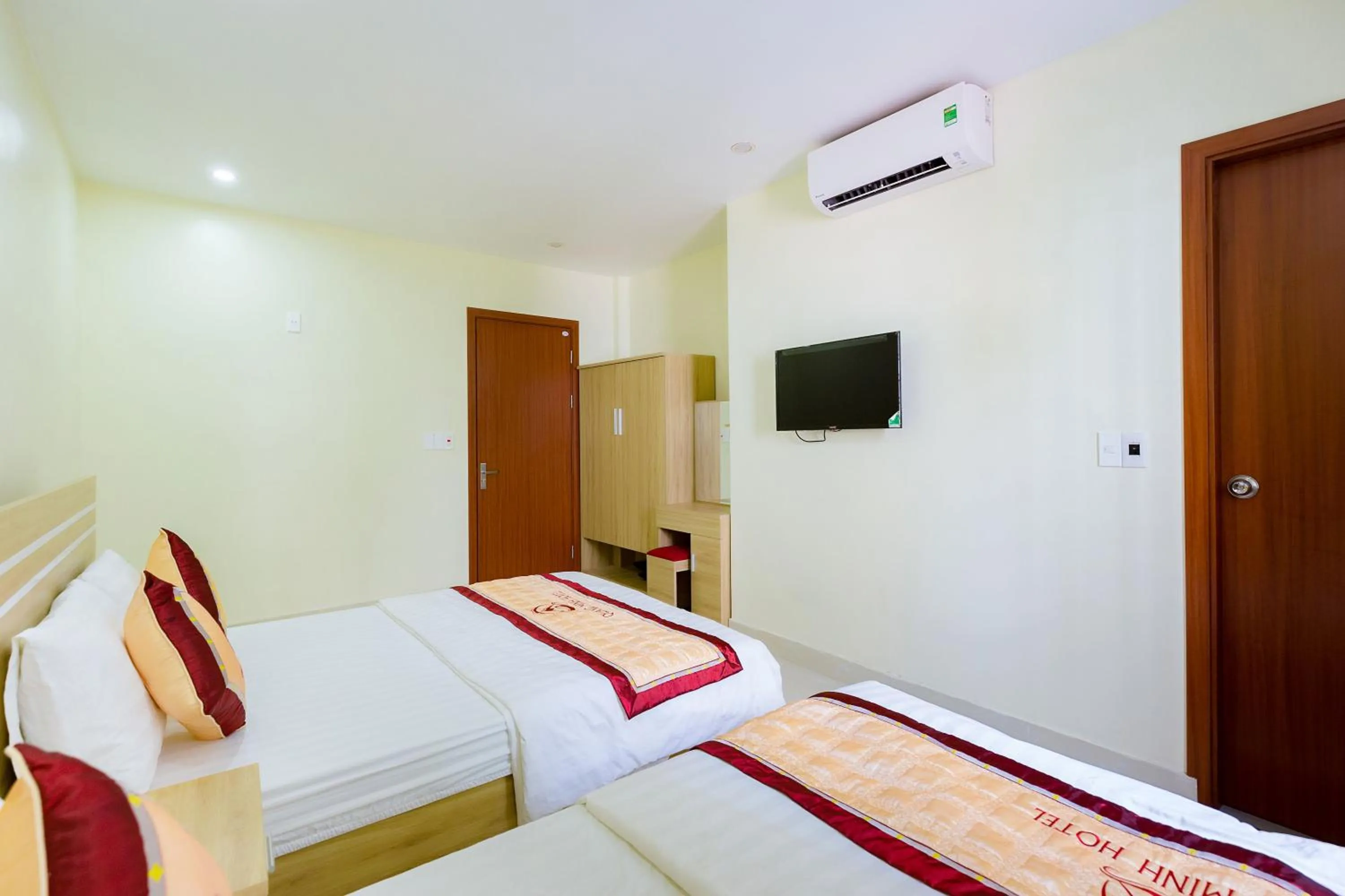 Bed in Quang Minh Hotel