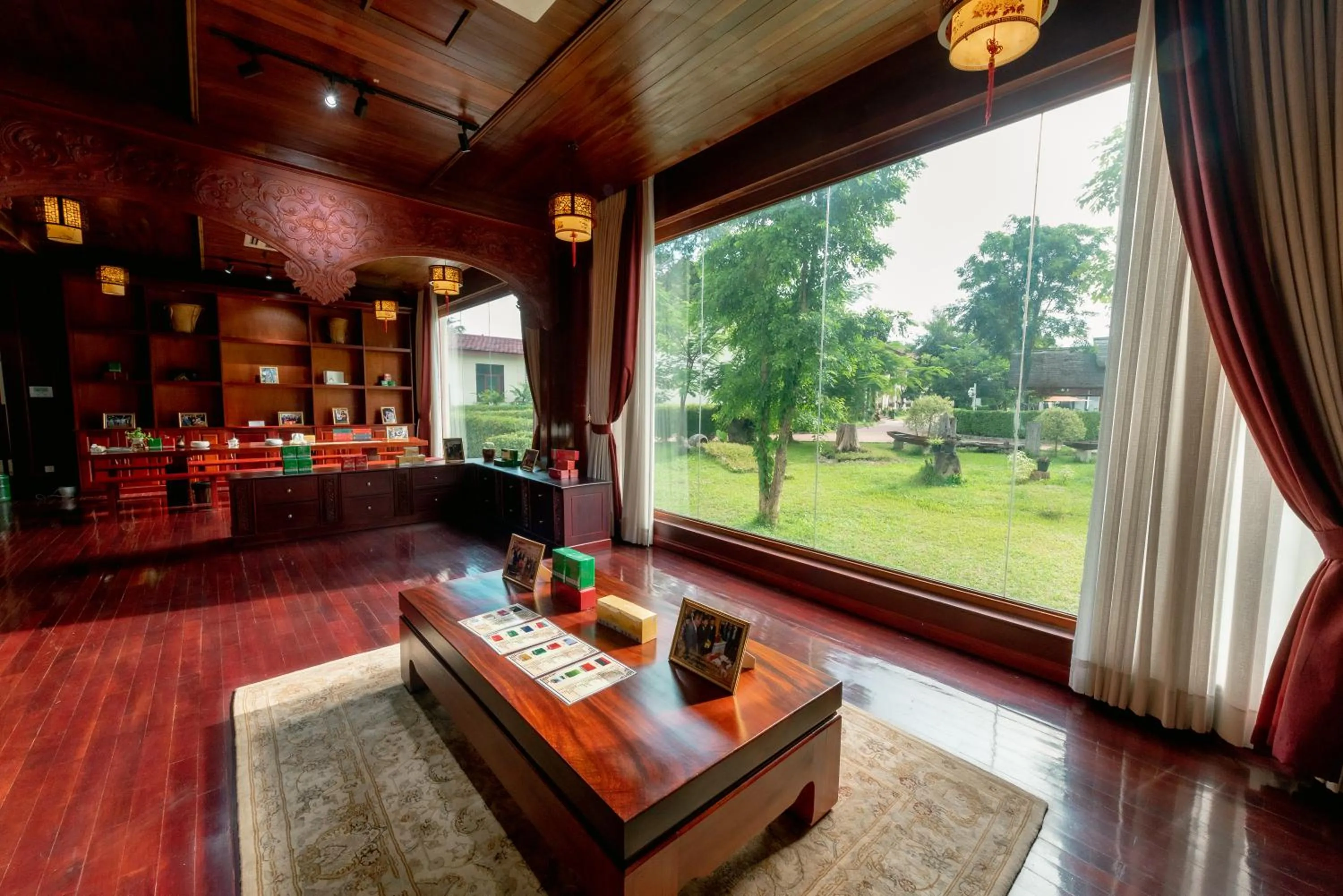 On-site shops in 36Manor International Sport Hotel