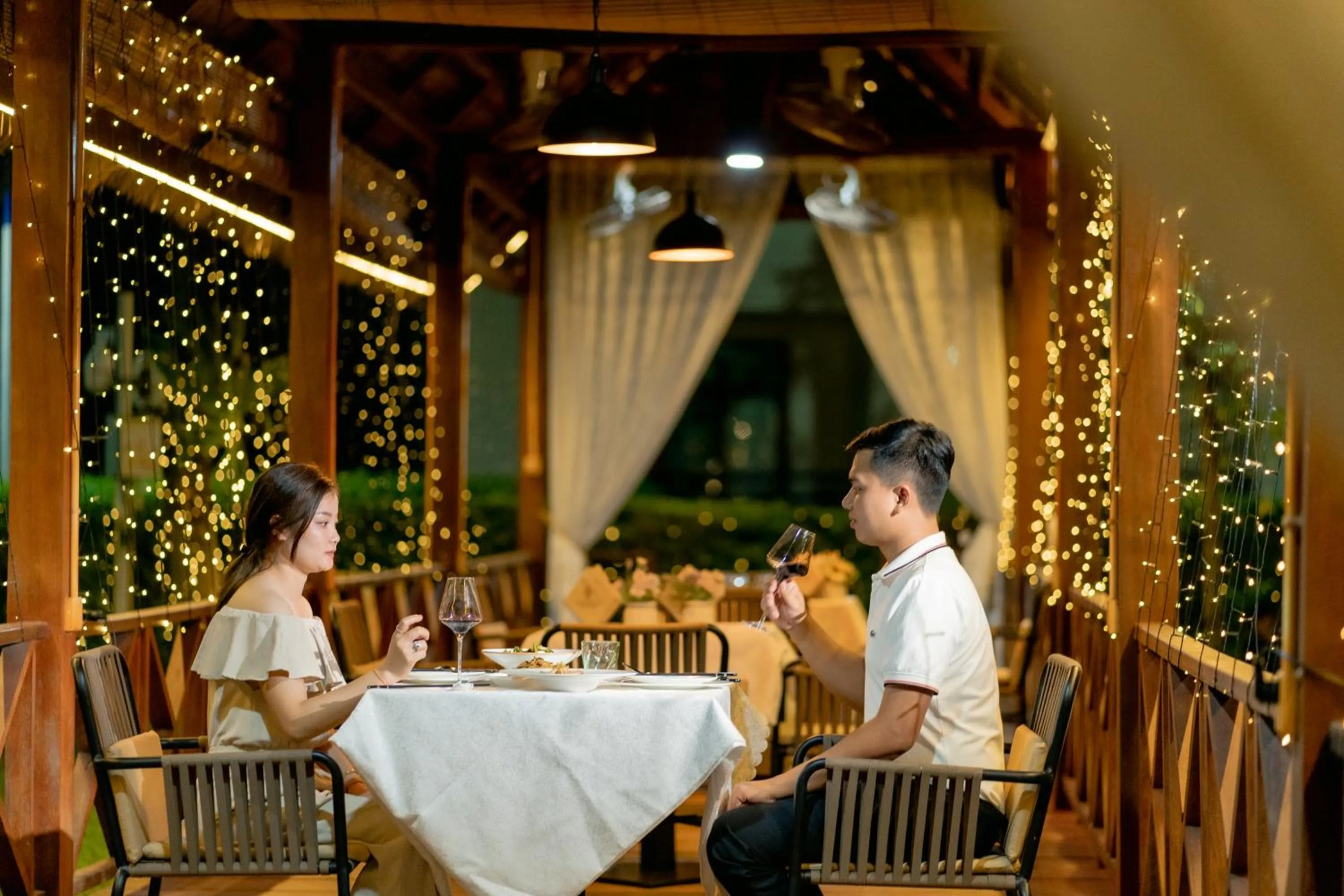 Restaurant/places to eat in 36Manor International Sport Hotel