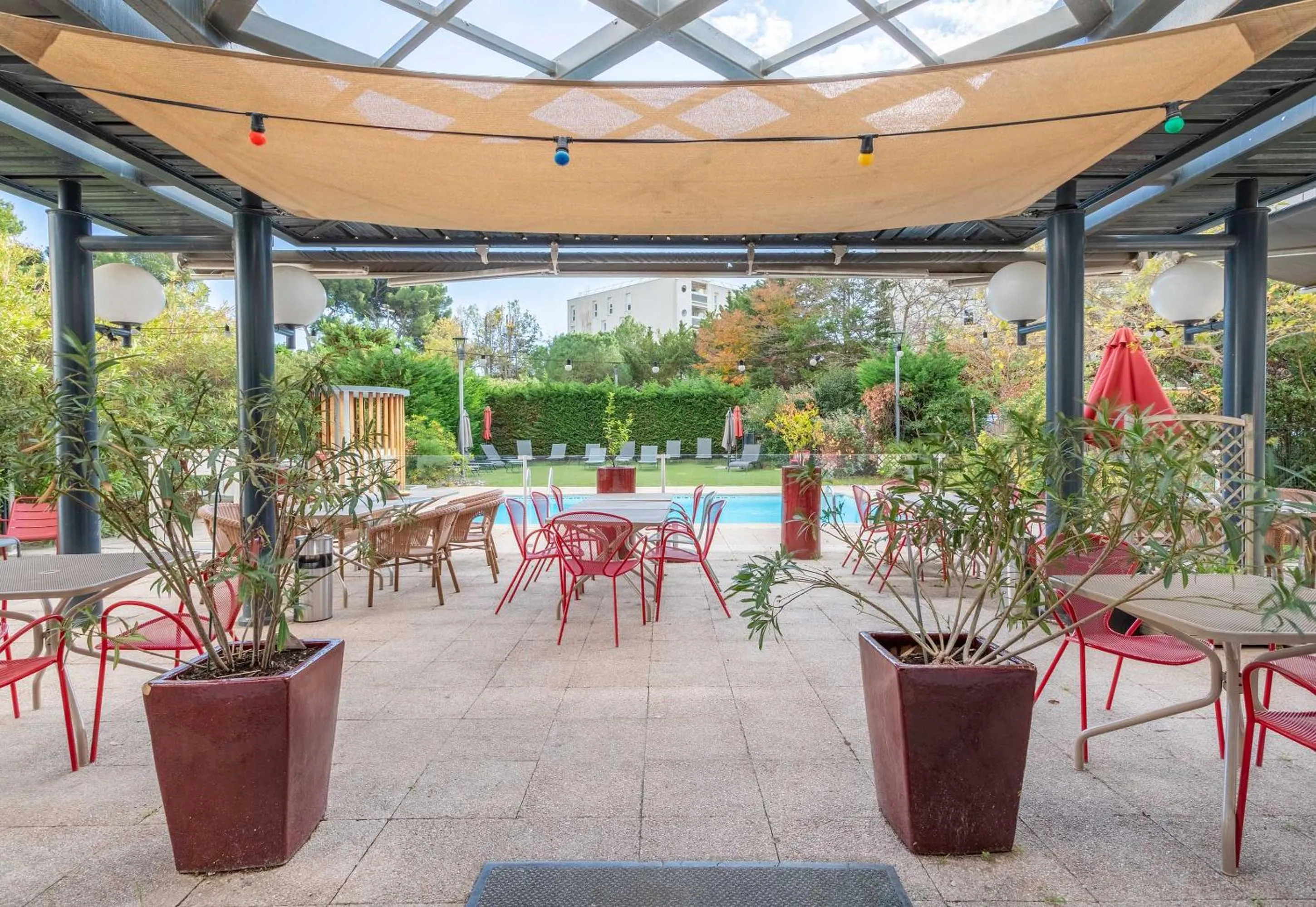 Patio in B&B HOTEL Marseille Bonneveine