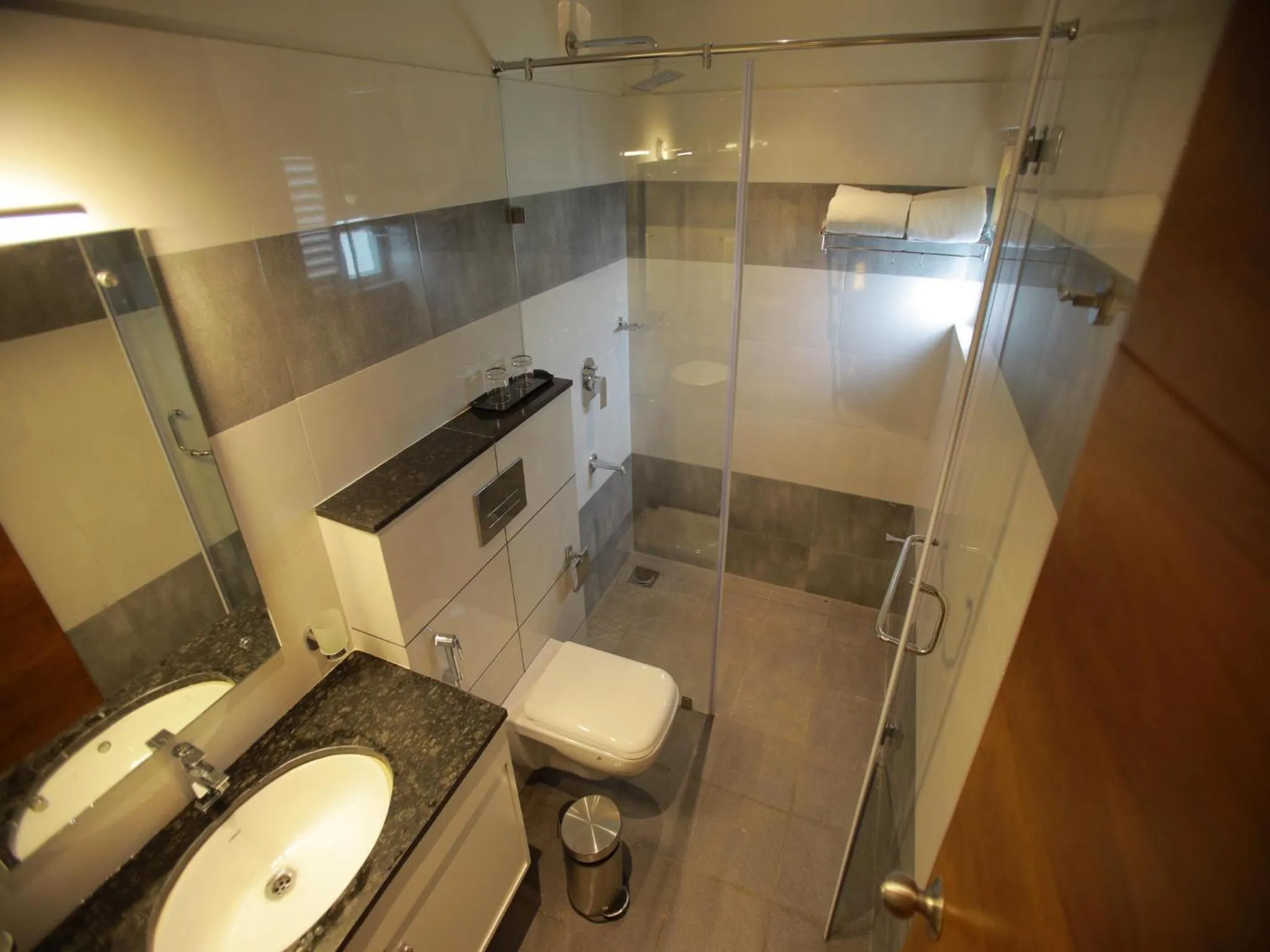 Shower in WithInn Hotel - Kannur Airport