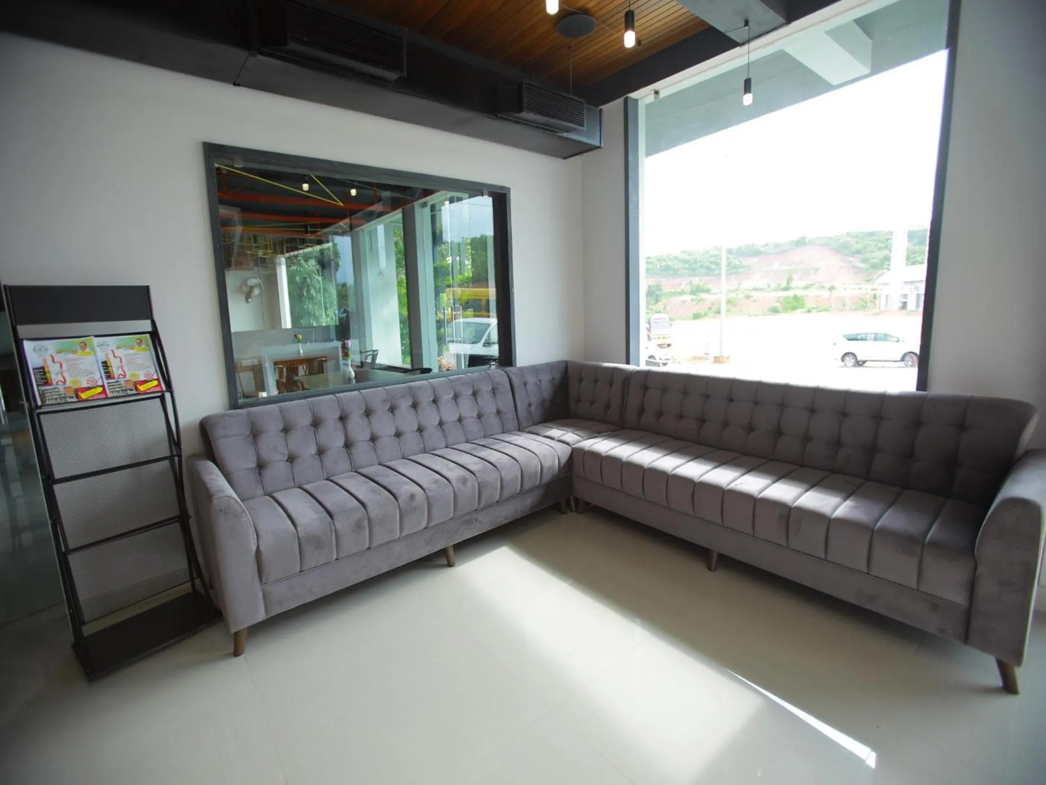 Living room in WithInn Hotel - Kannur Airport