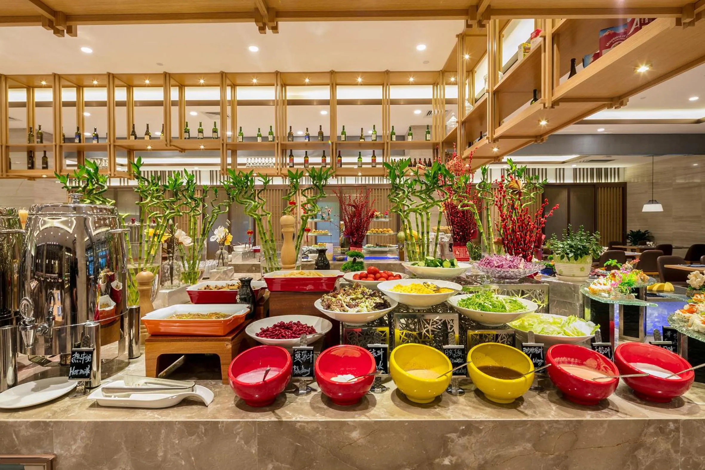 Restaurant/places to eat in Millennium Resort Wuyishan