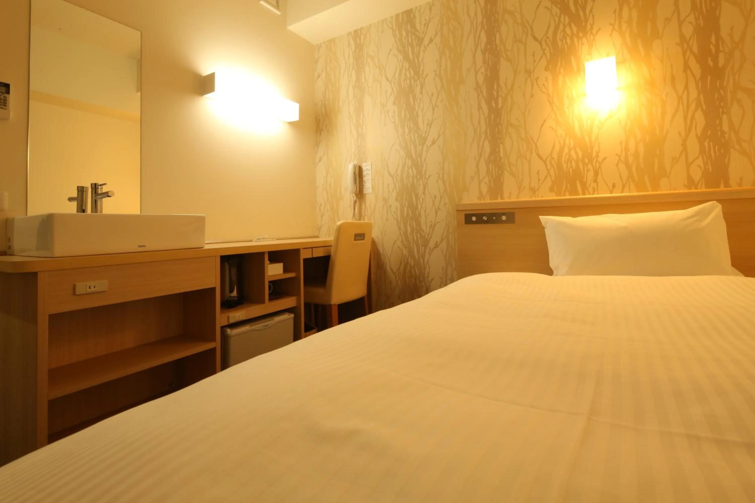 Photo of the whole room, Bed in AB Hotel Yukuhashi